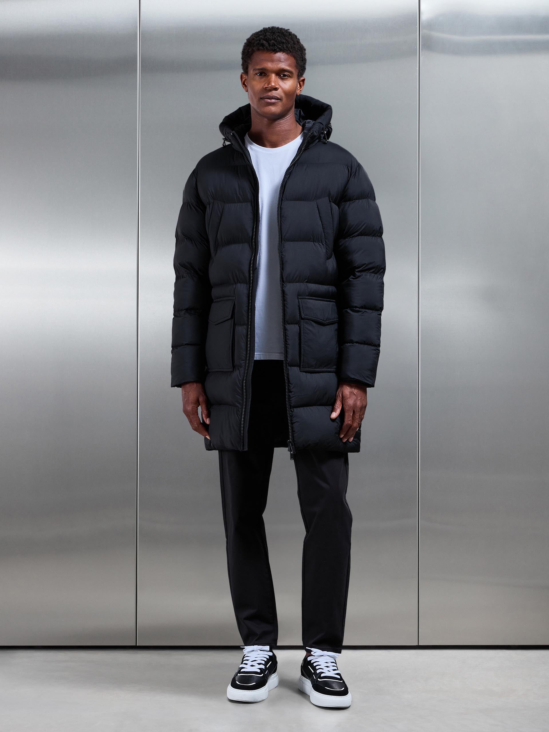 Mens Mid Length Puffer Parka in Black