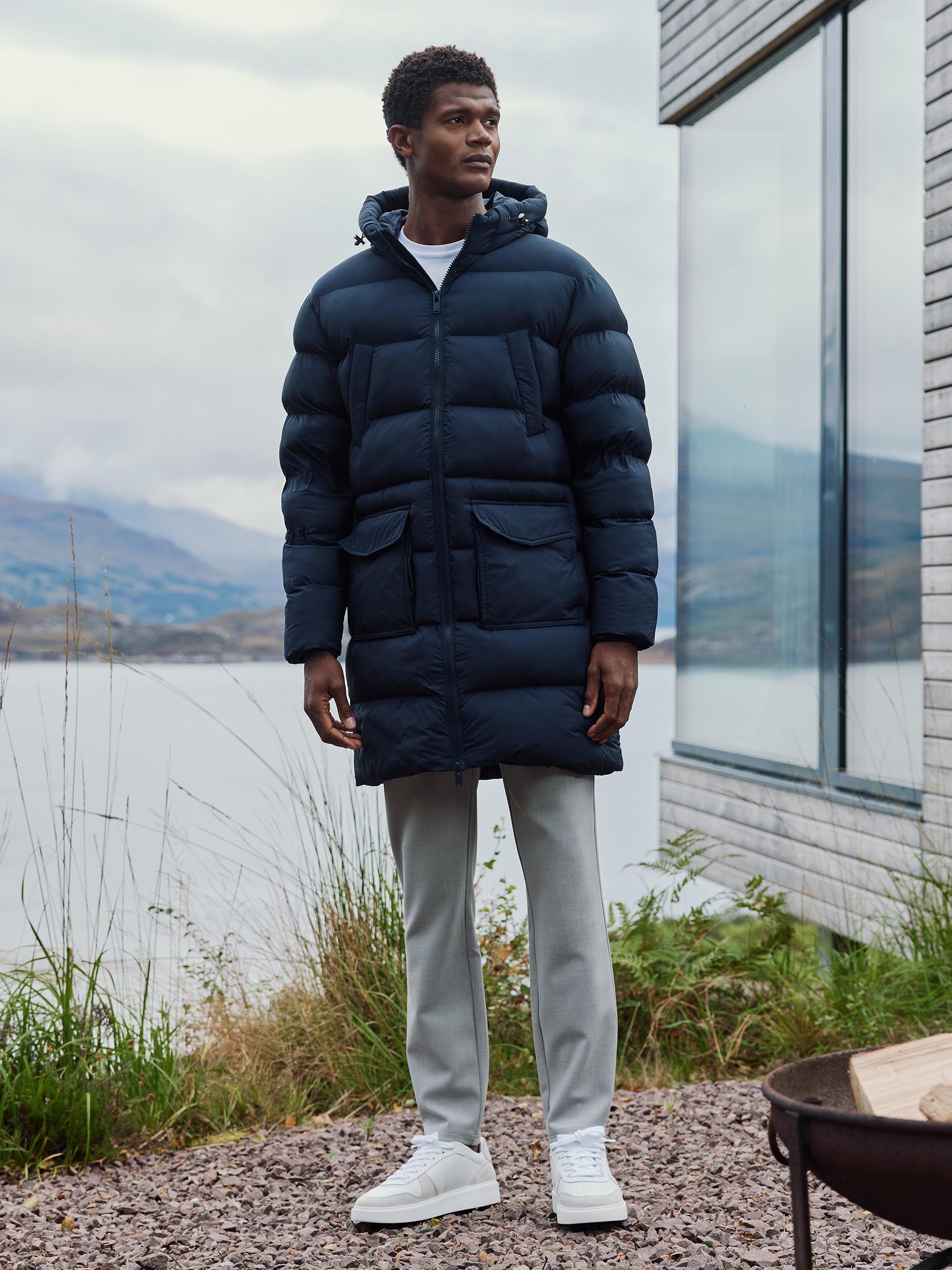 Mens Mid Length Puffer Parka in Navy