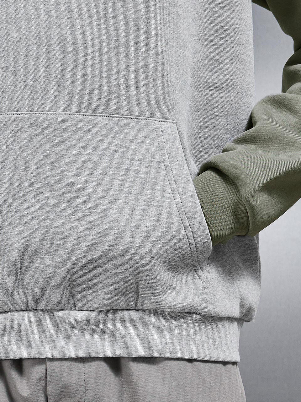 Mens Neoprene Raglan Colour Block Hoodie in Olive Marl Grey
