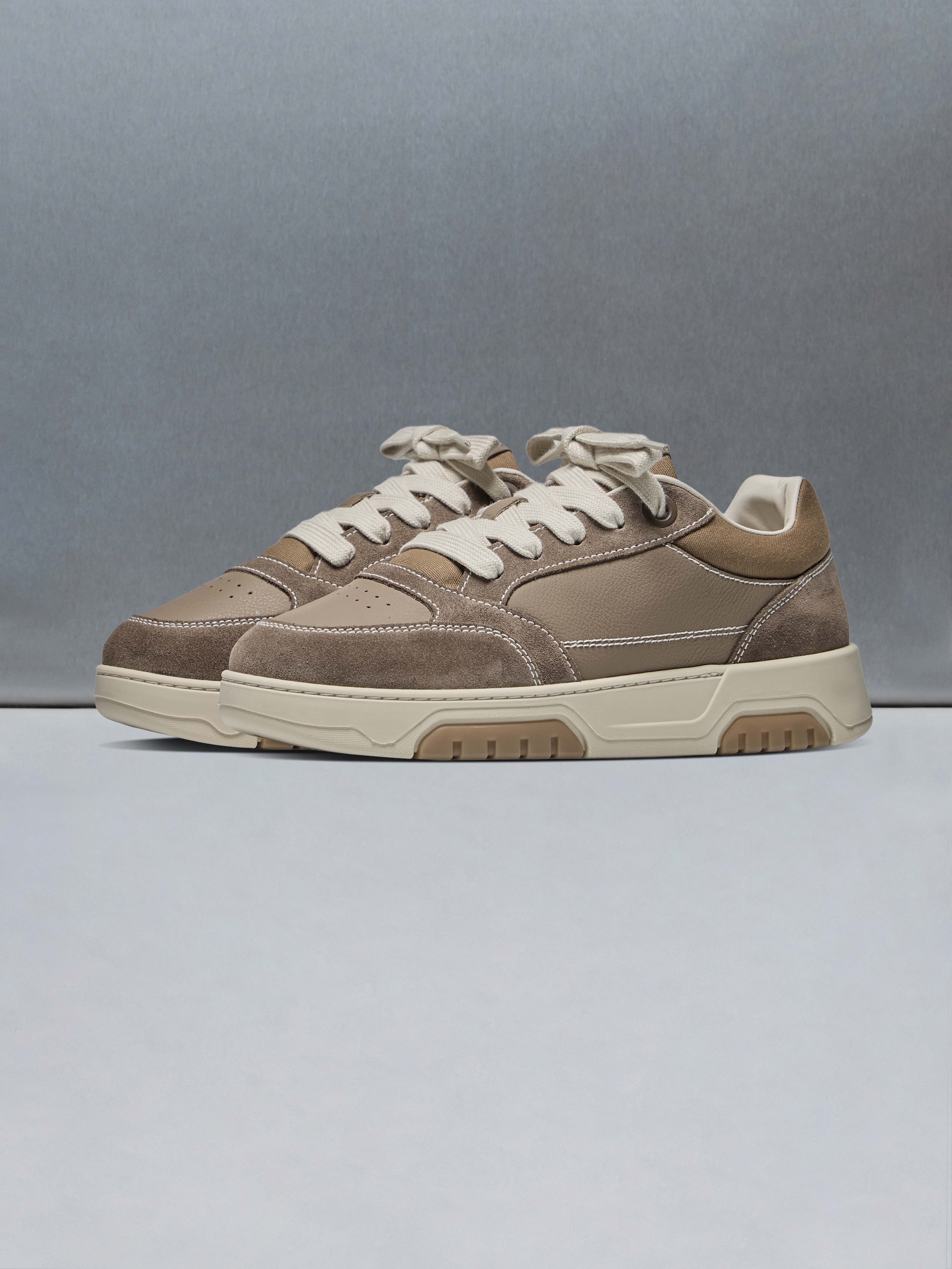 Mens Nova Trainer in Brown