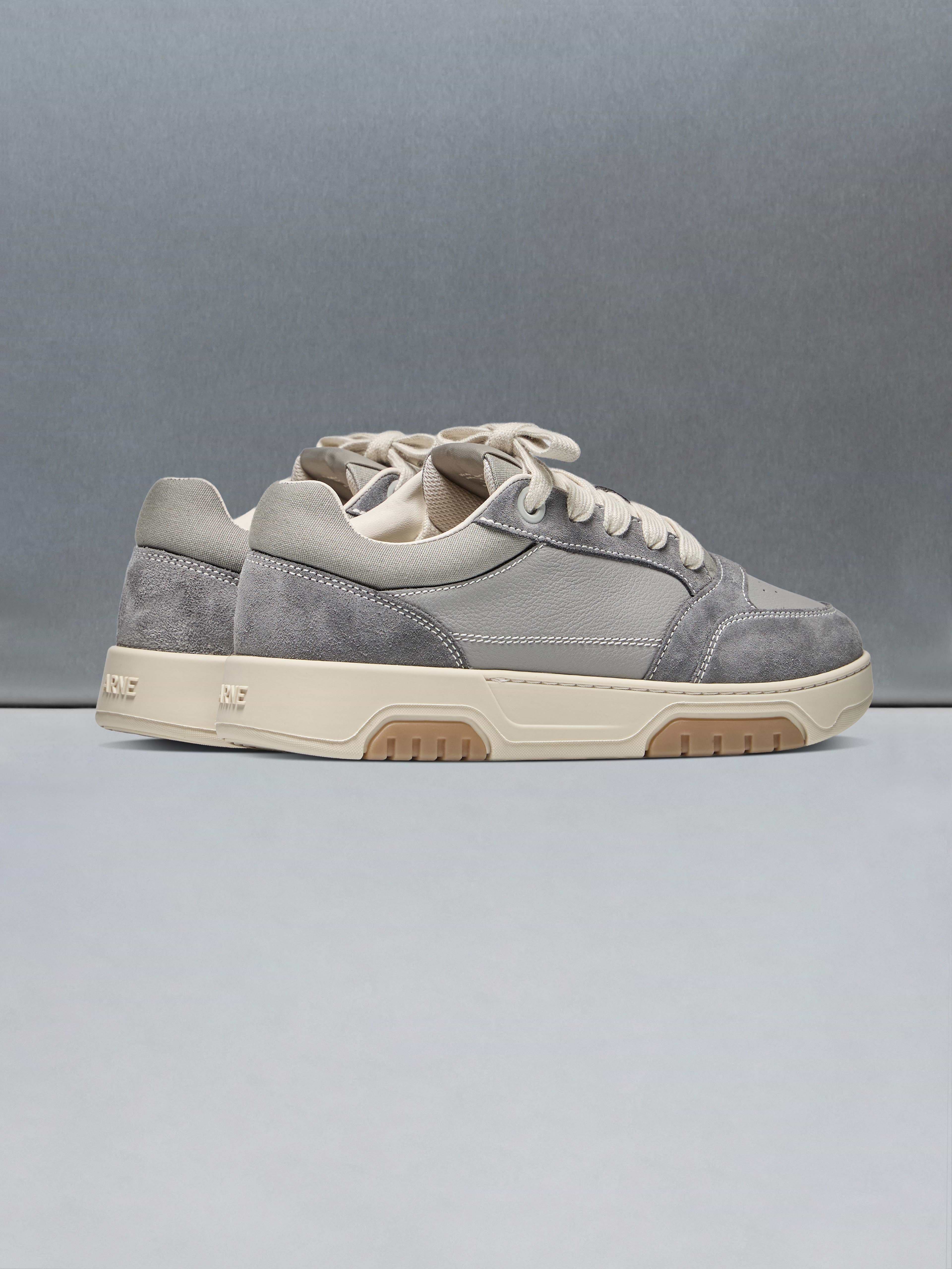 Nova Trainer in Grey