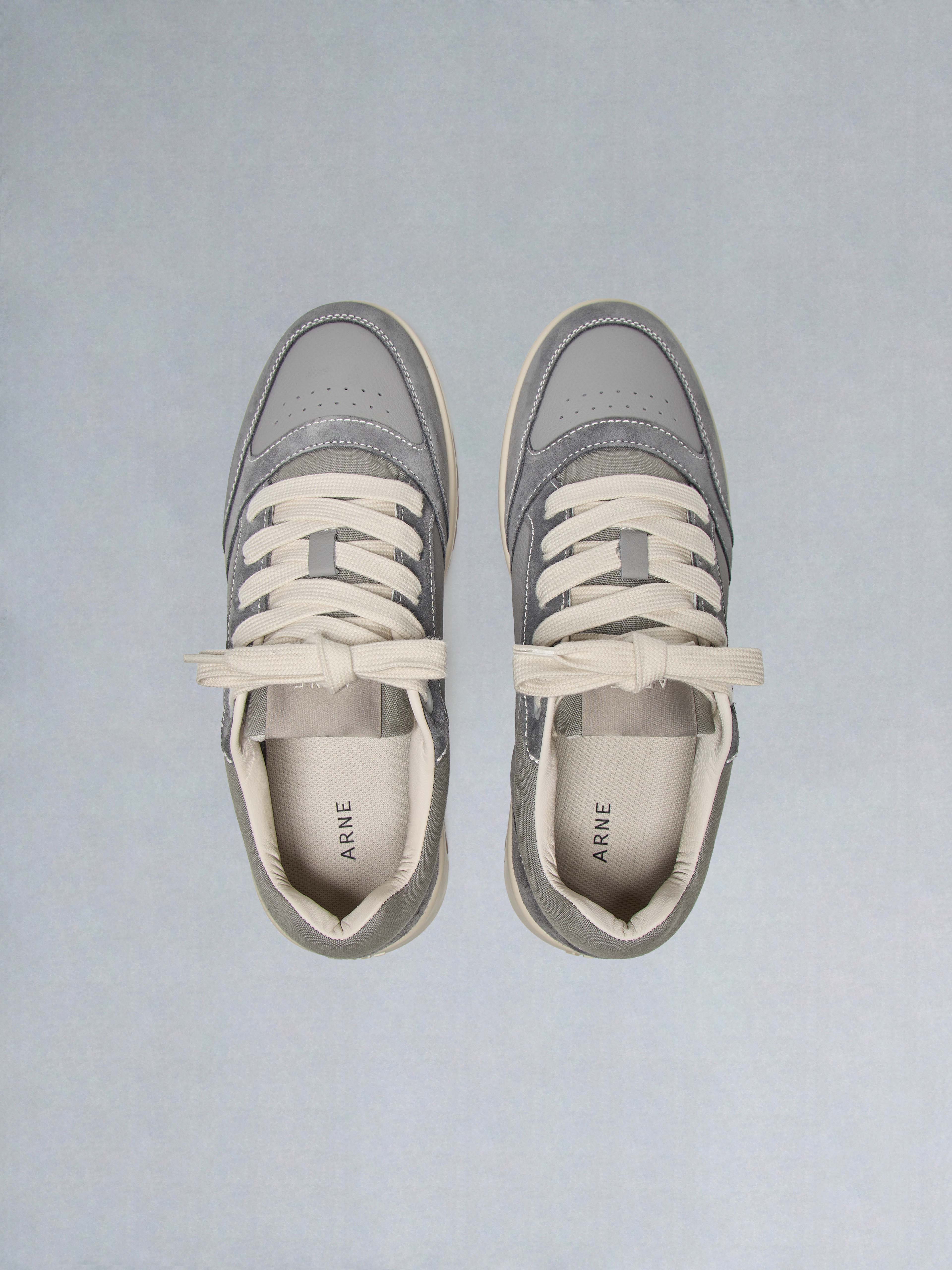 Nova Trainer in Grey