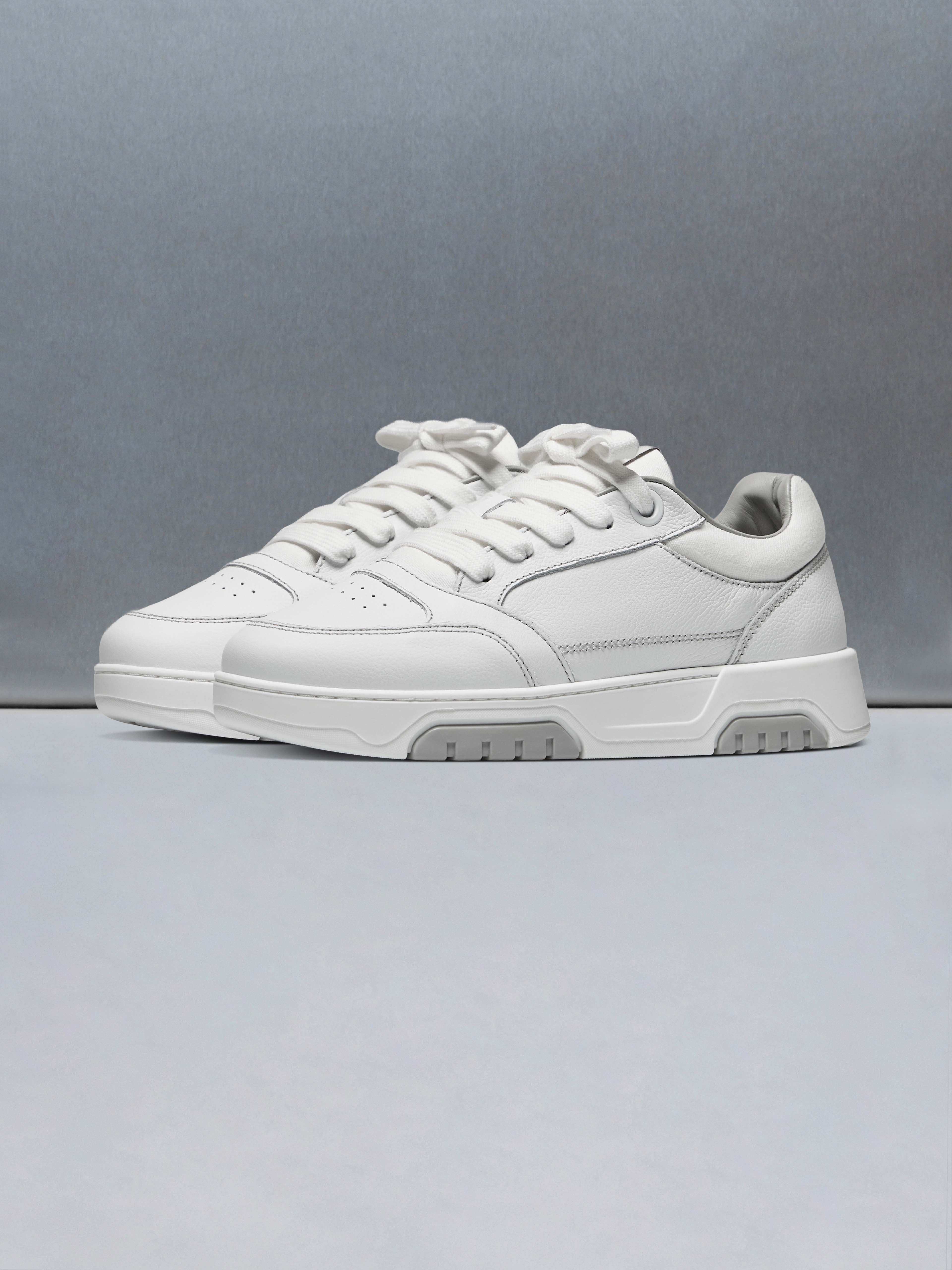 Mens Nova Trainer in Triple White