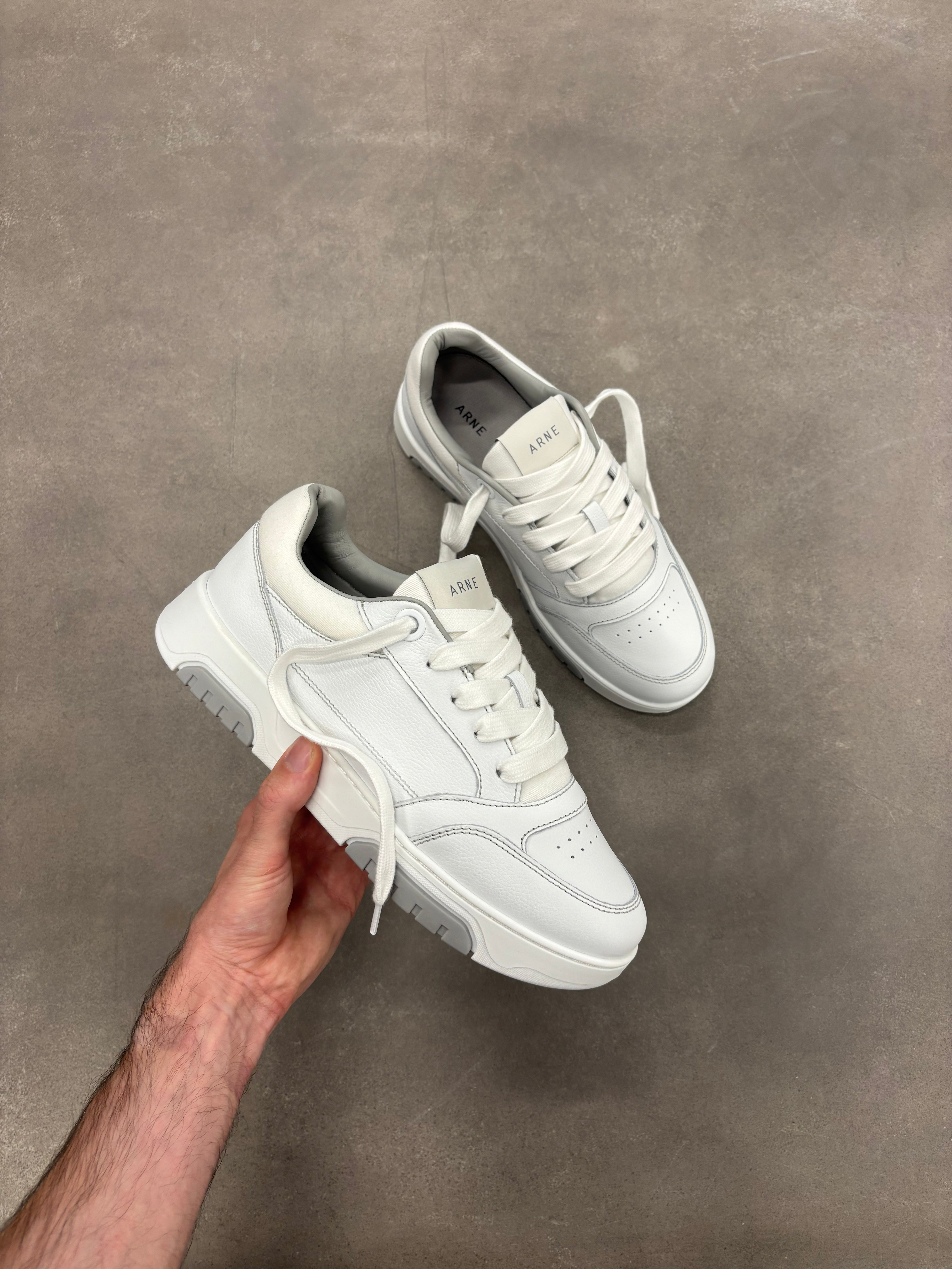 Mens Nova Trainer in Triple White