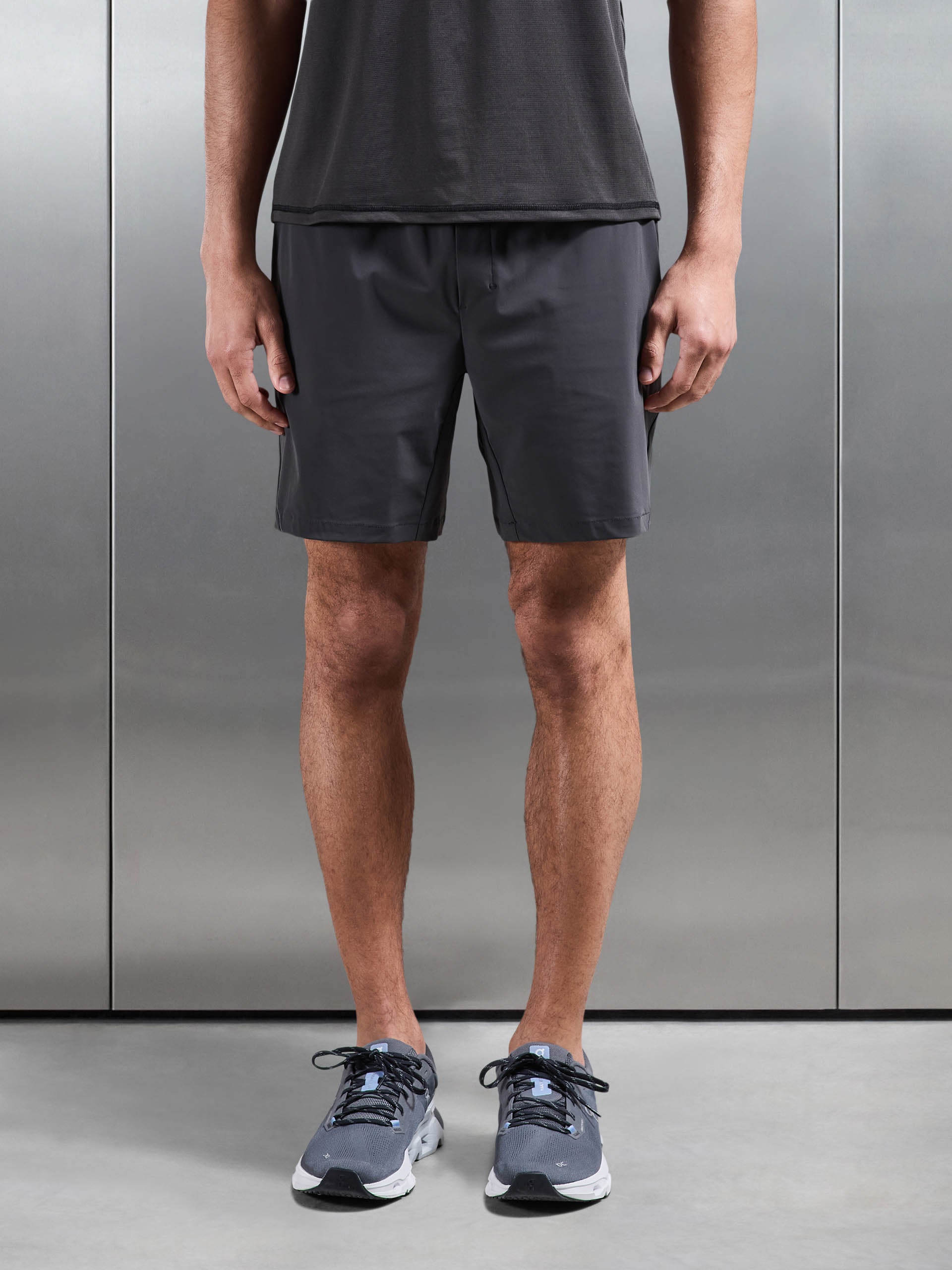 Mens Pace Short in Grey