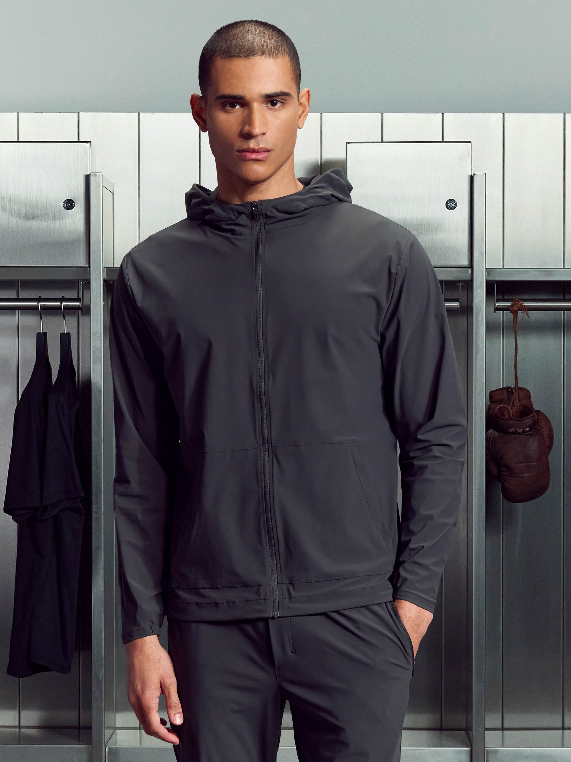 Mens Pace Windbreaker in Grey
