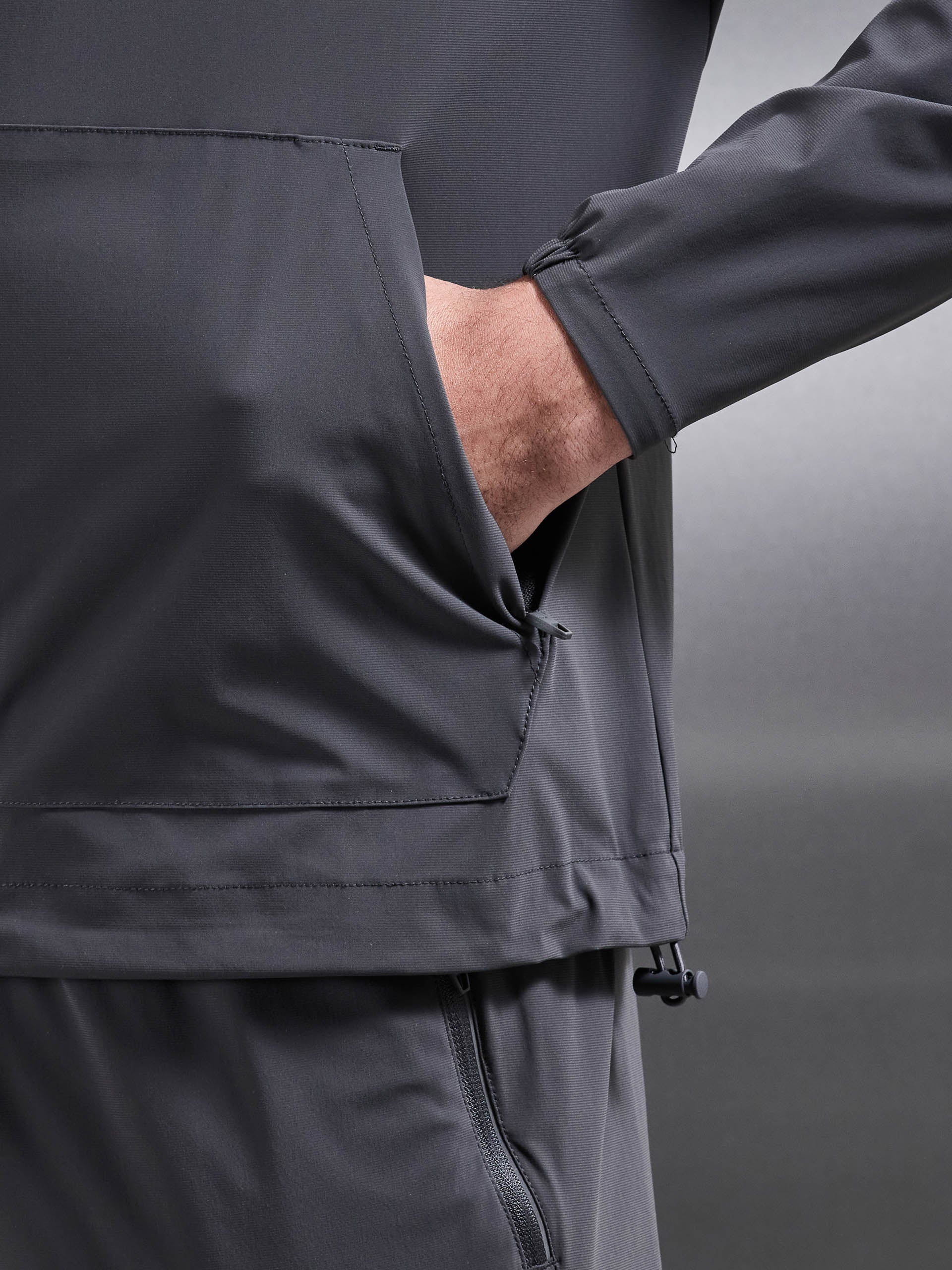 Mens Pace Windbreaker in Grey