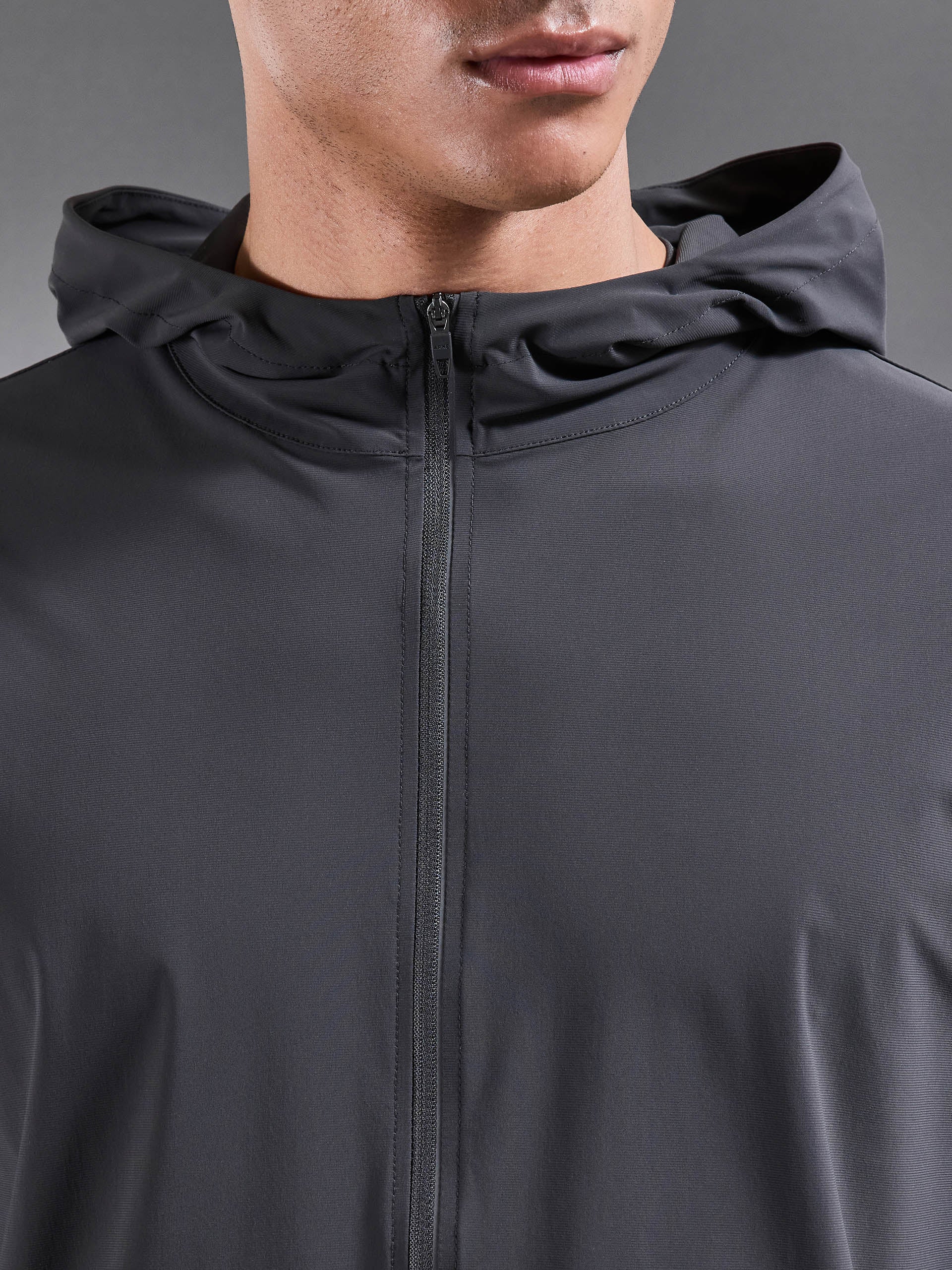 Mens Pace Windbreaker in Grey