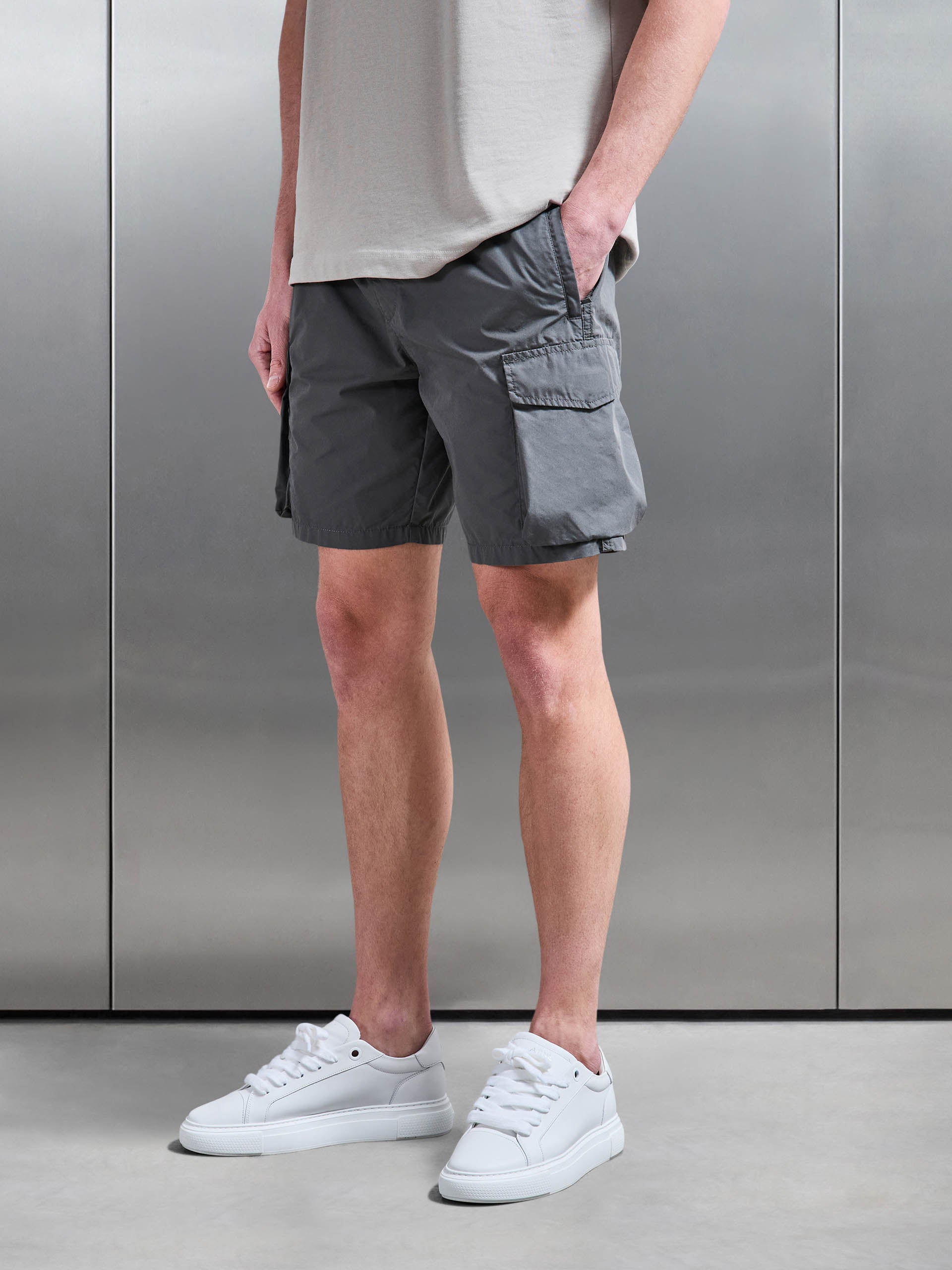 Mens Parachute Cargo Short in Grey