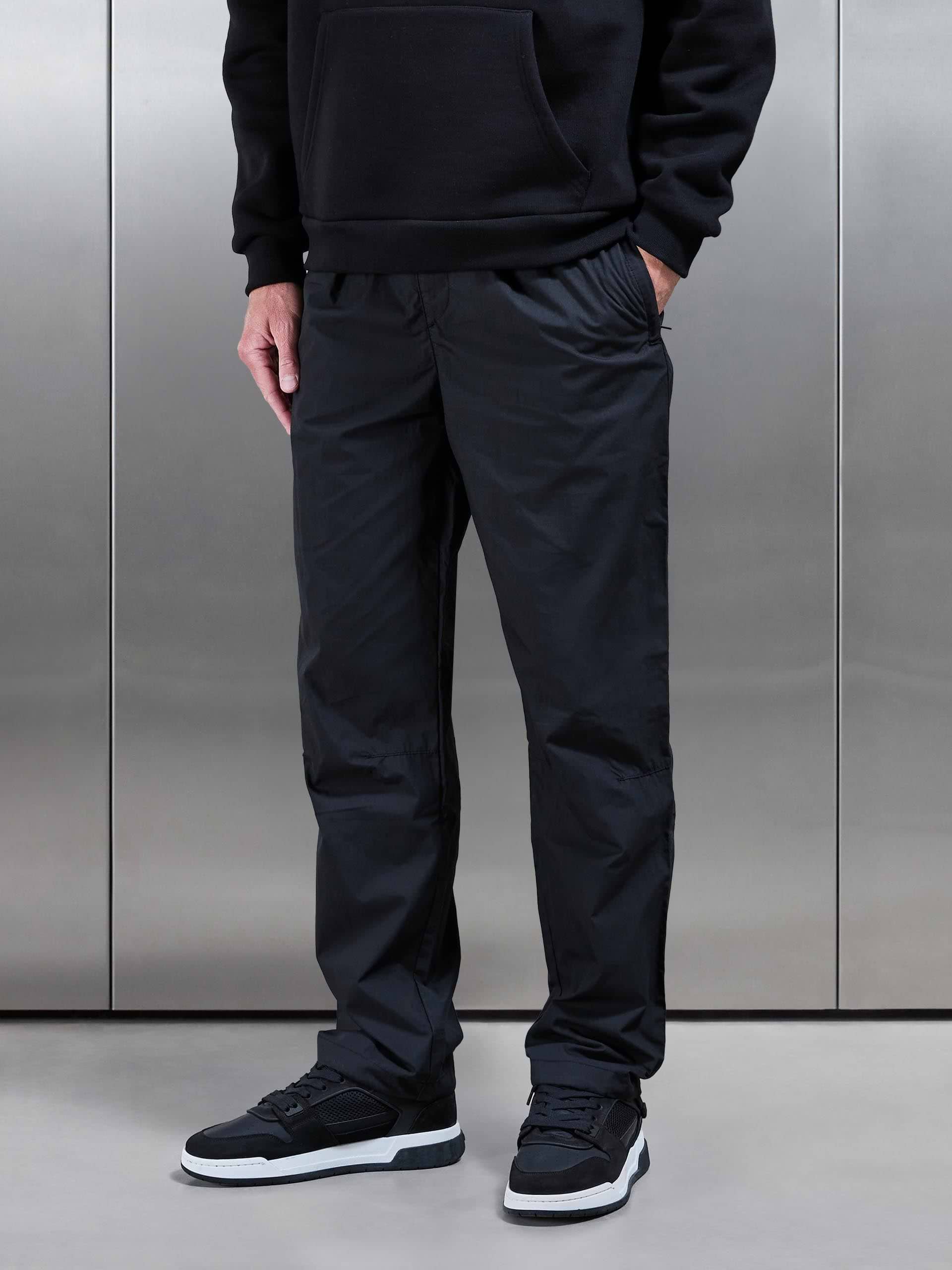 Parachute Pant in Black
