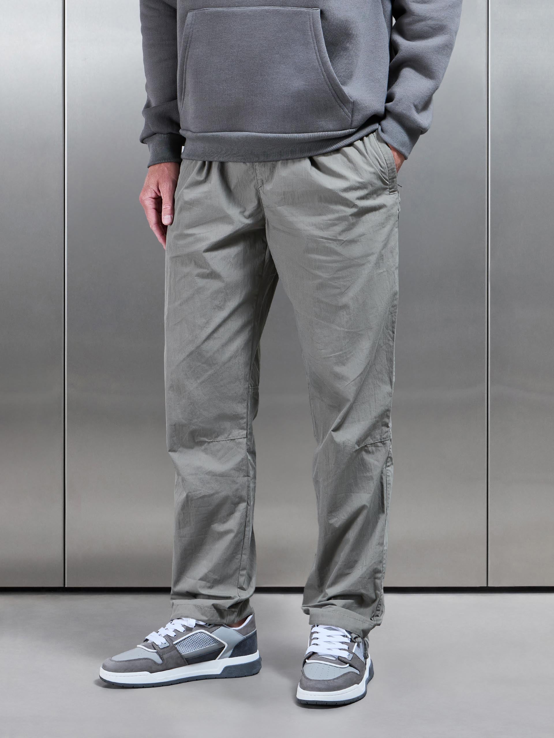 Mens Parachute Pant in Olive