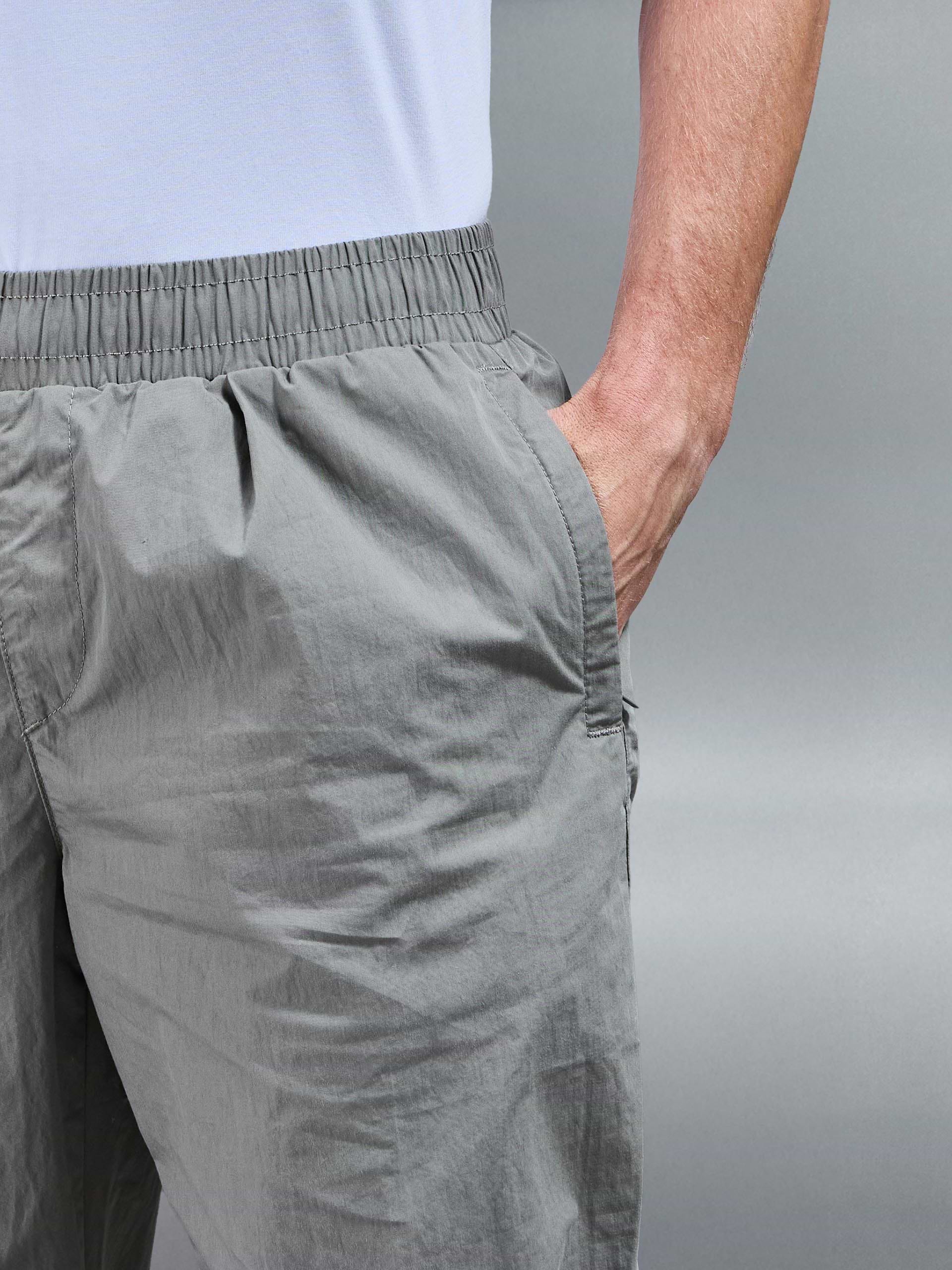 Parachute Pant in Olive
