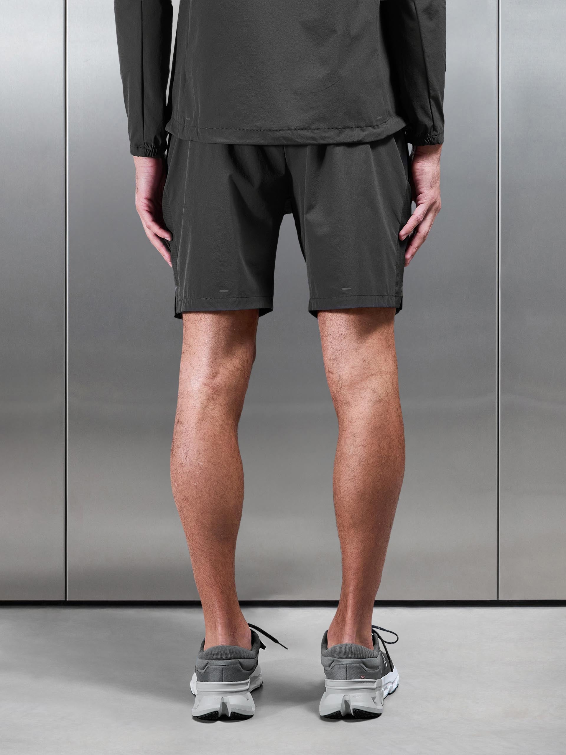 Mens Performance Short in Grey