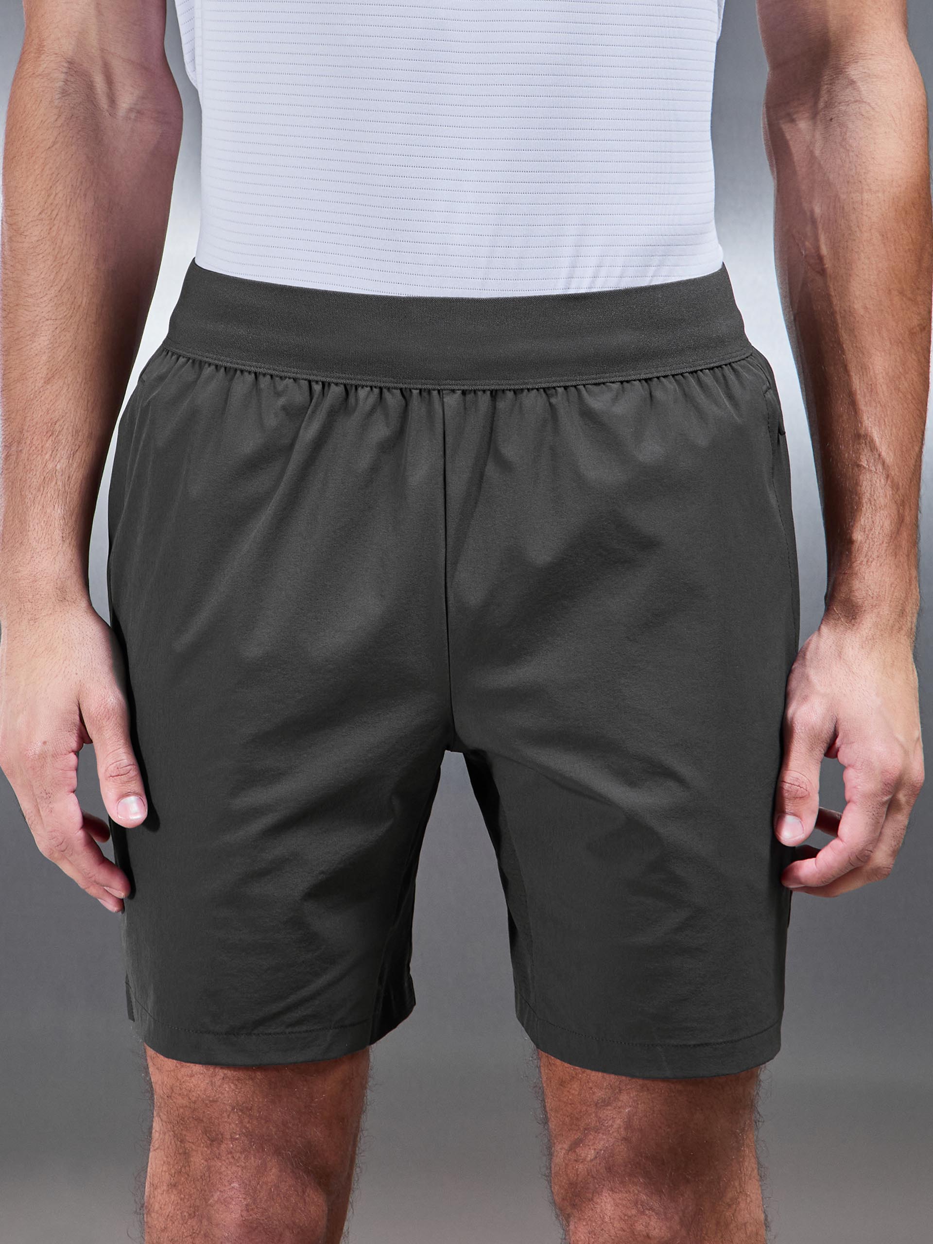 Mens Performance Short in Grey