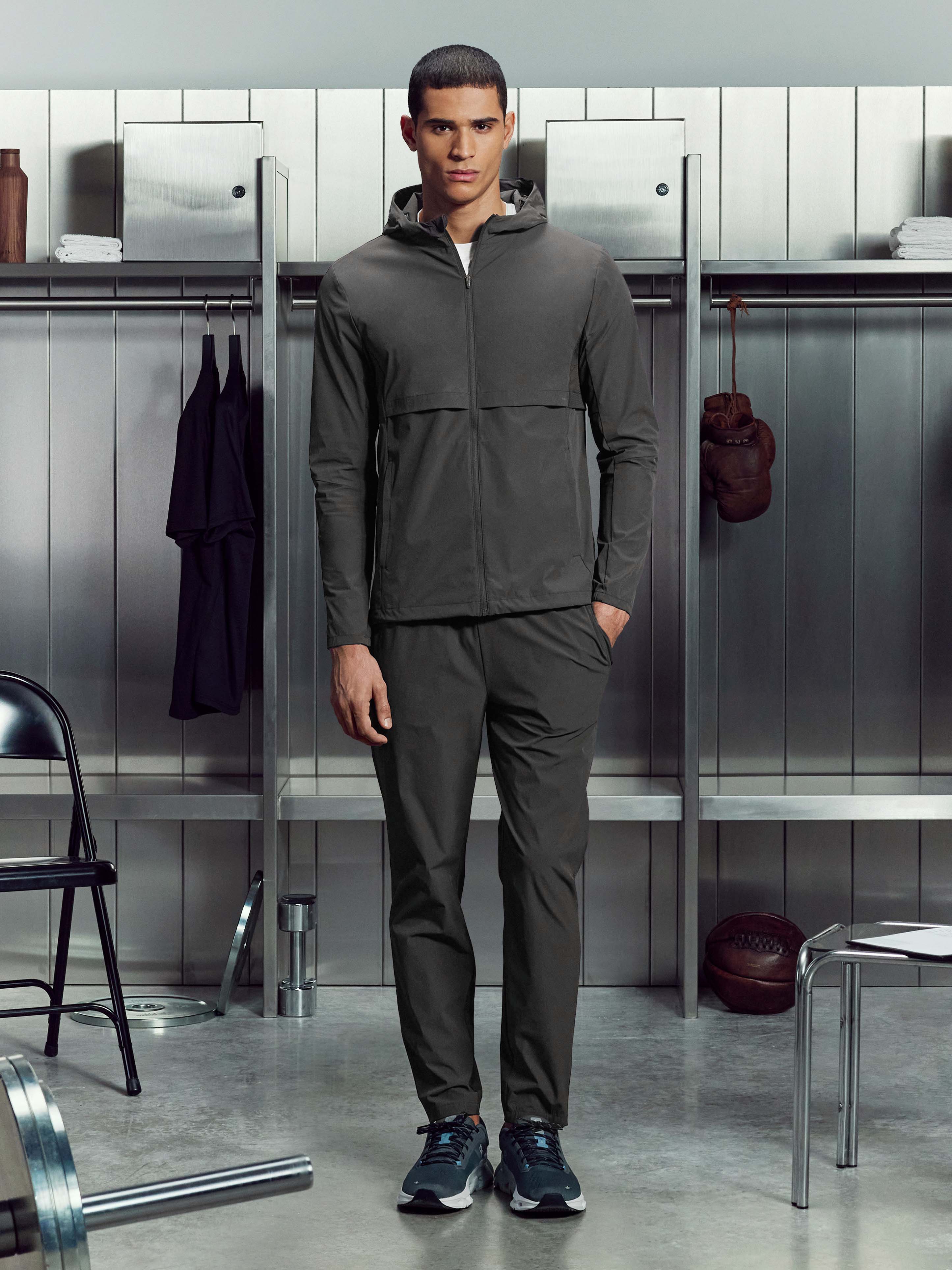 Mens Performance Trackpant in Grey