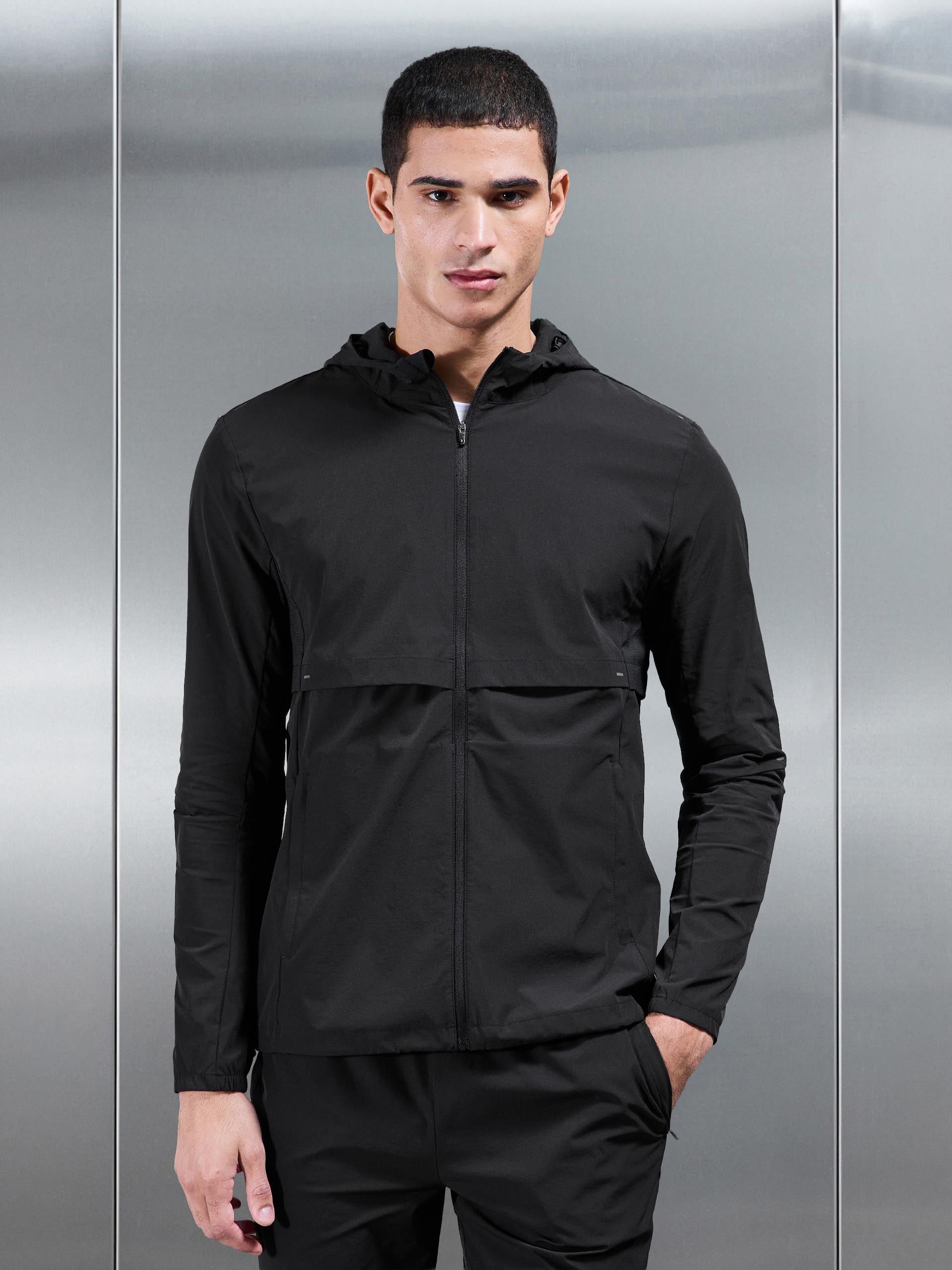 Mens Performance Windbreaker in Black