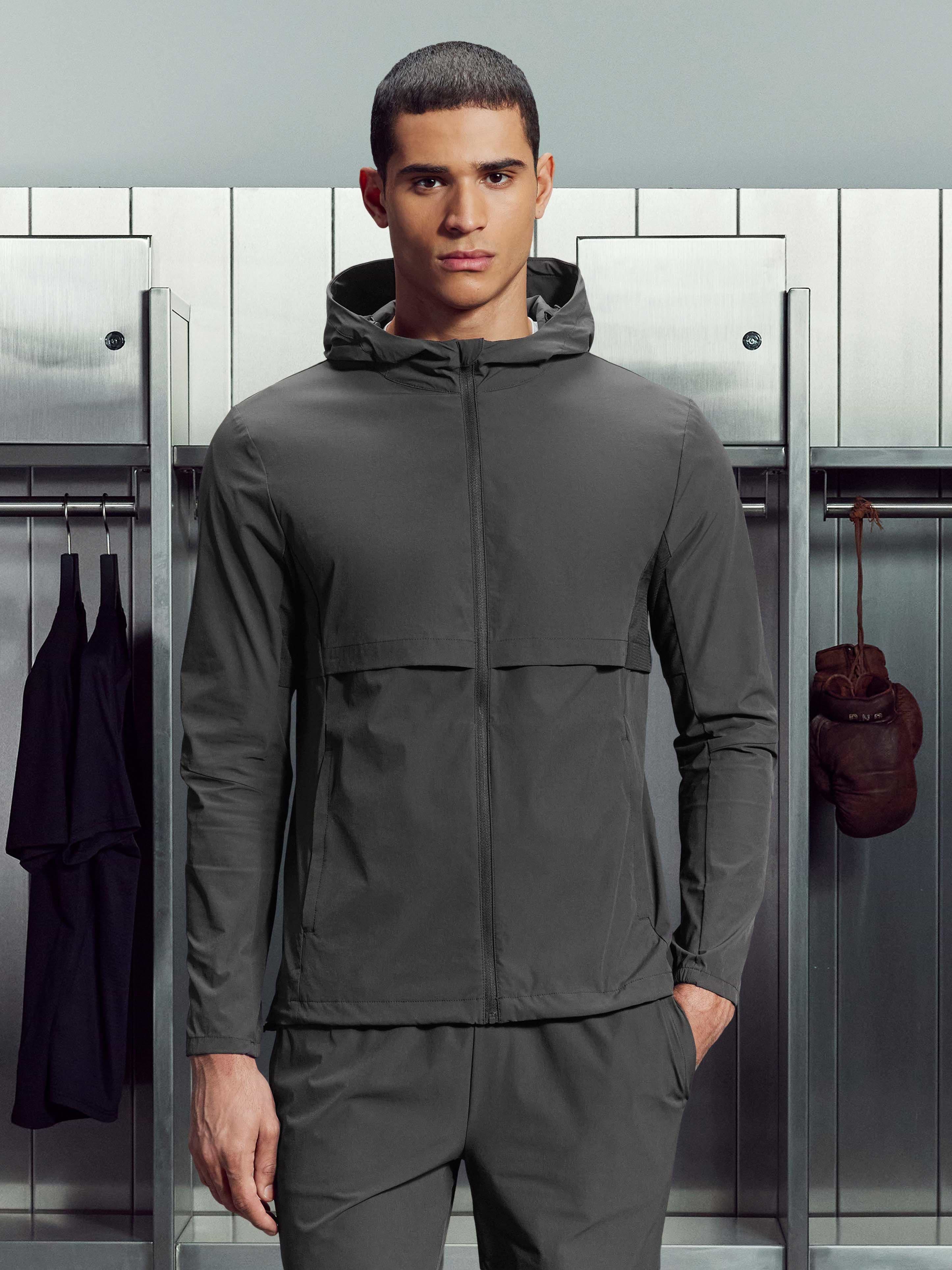 Performance Windbreaker in Grey