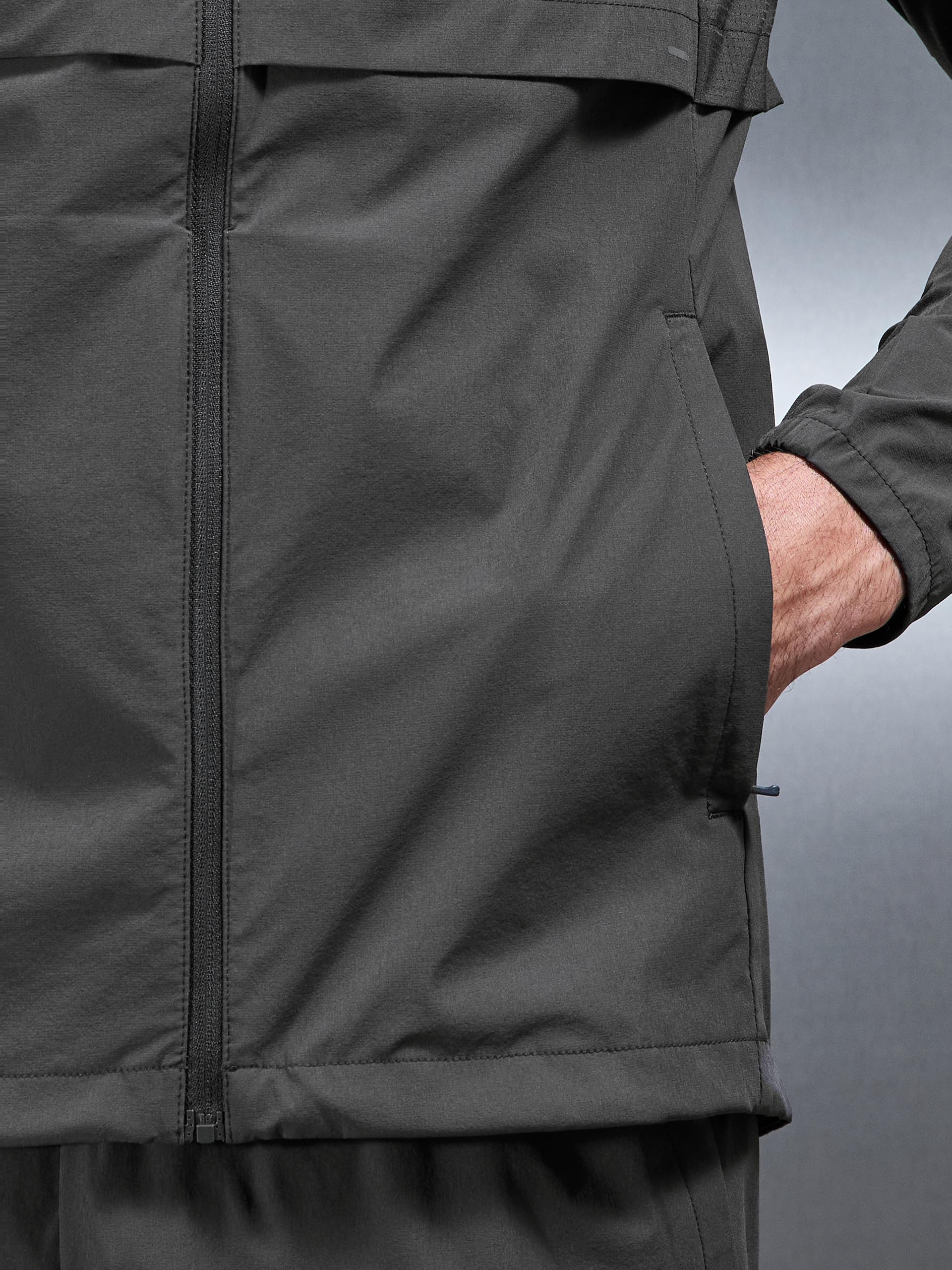Mens Performance Windbreaker in Grey