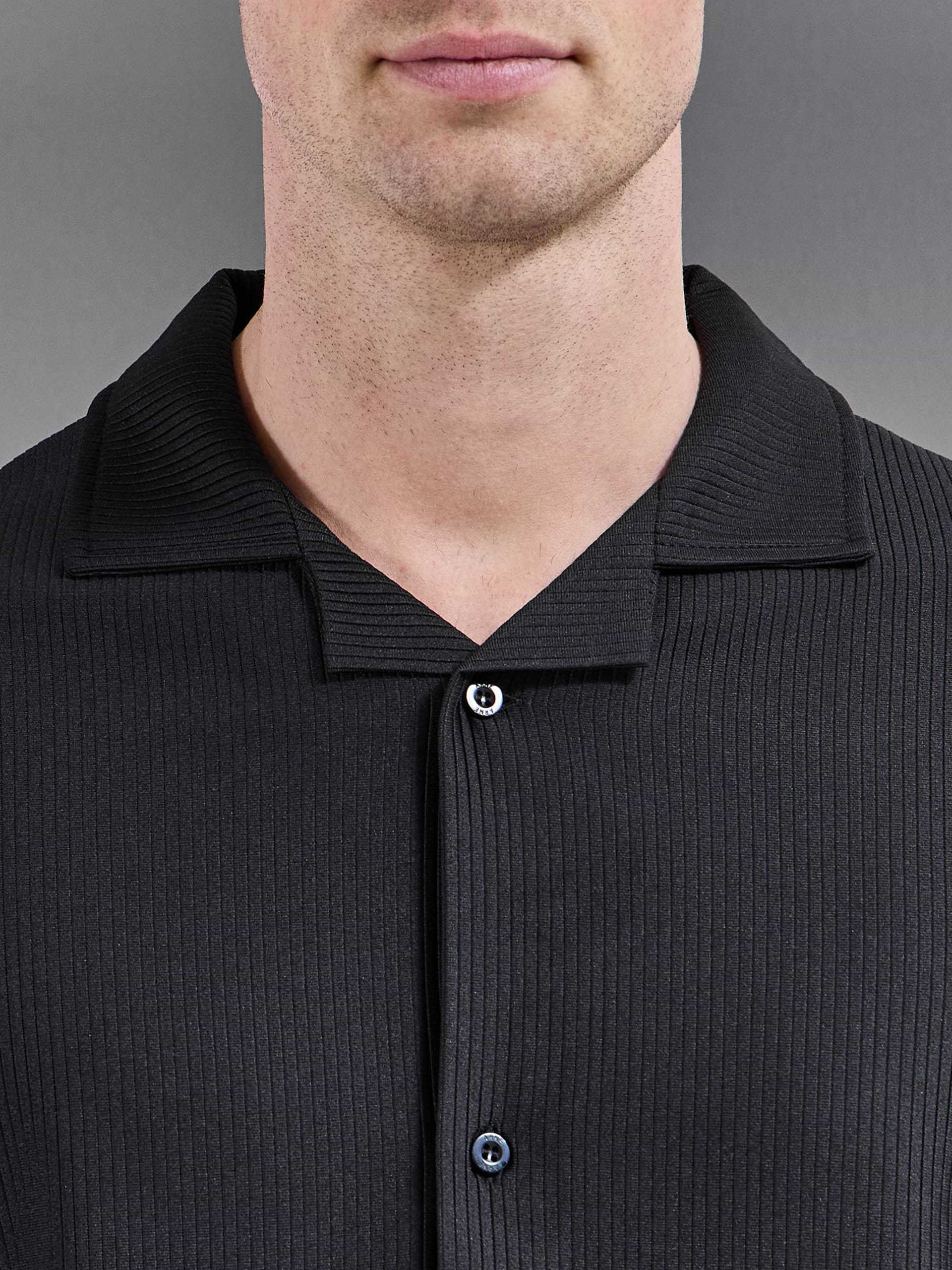 Pleated Revere Collar Shirt in Black