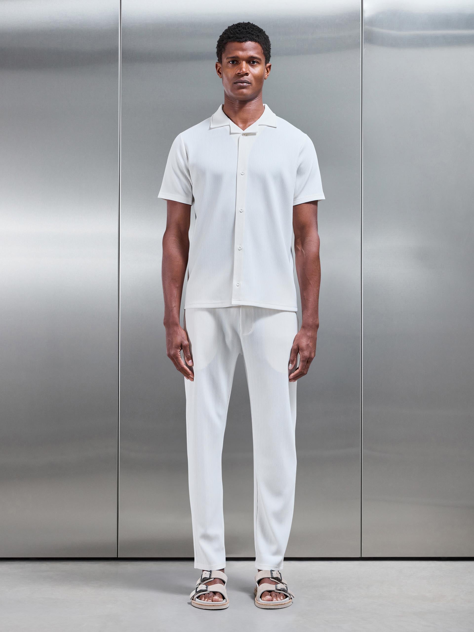 Mens Pleated Revere Collar Shirt in Ecru