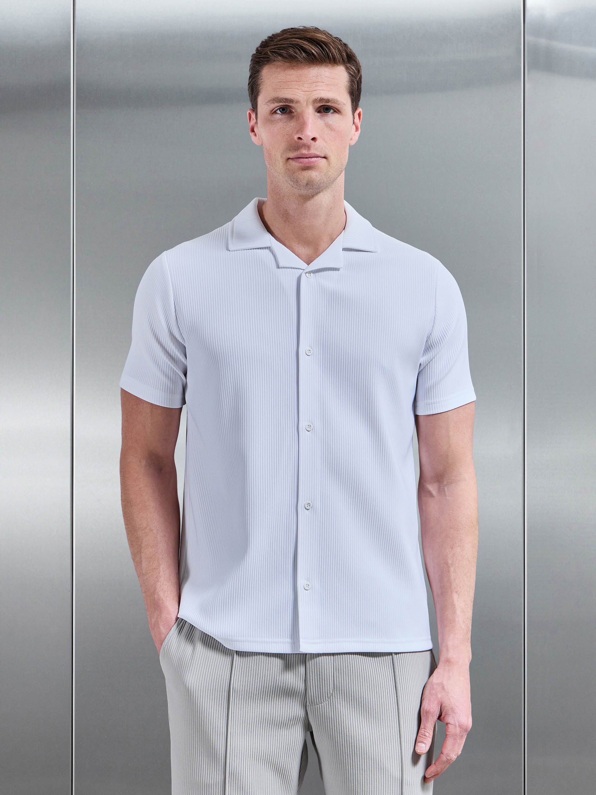 Mens Pleated Revere Collar Shirt in White