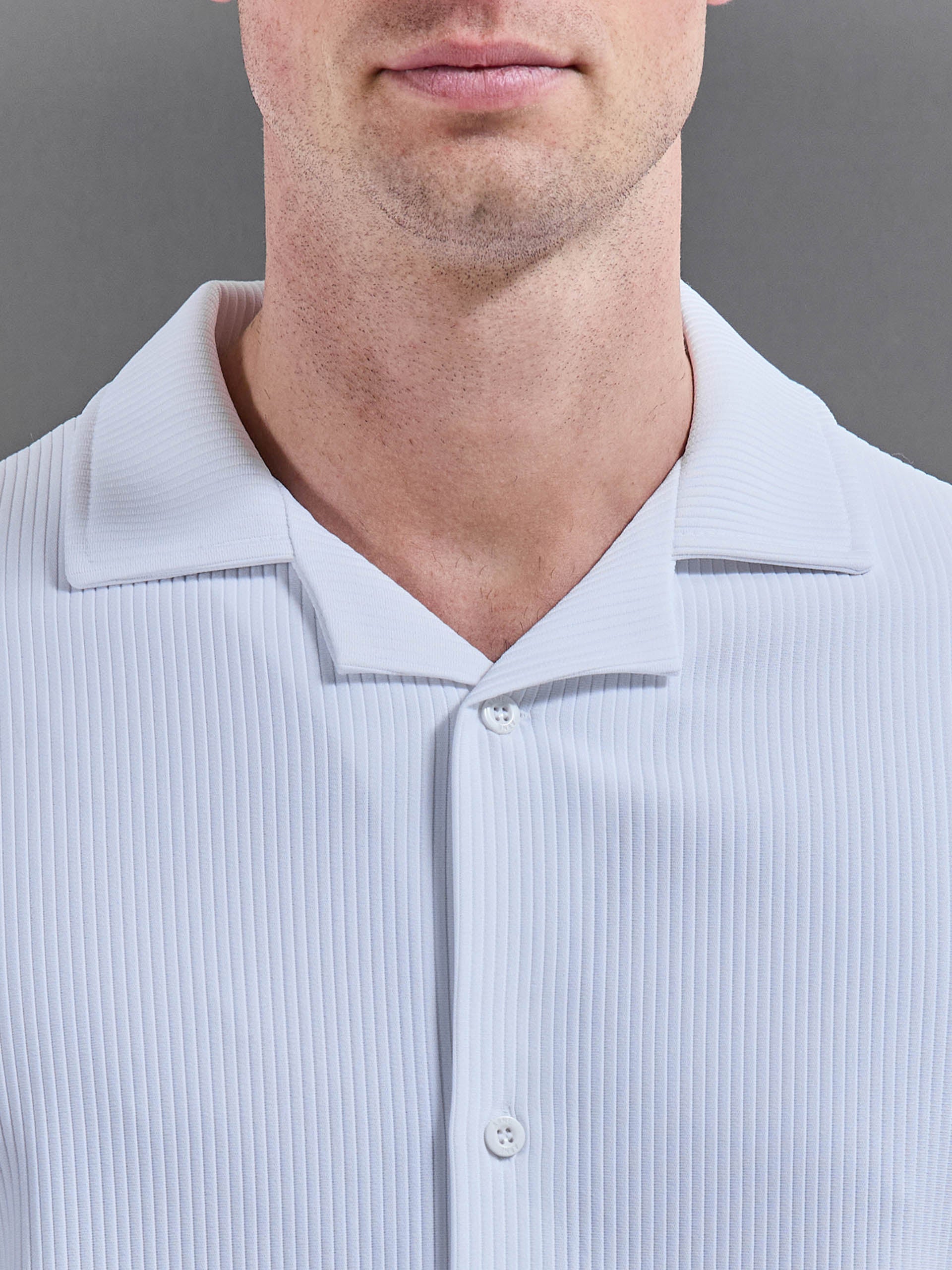 Mens Pleated Revere Collar Shirt in White
