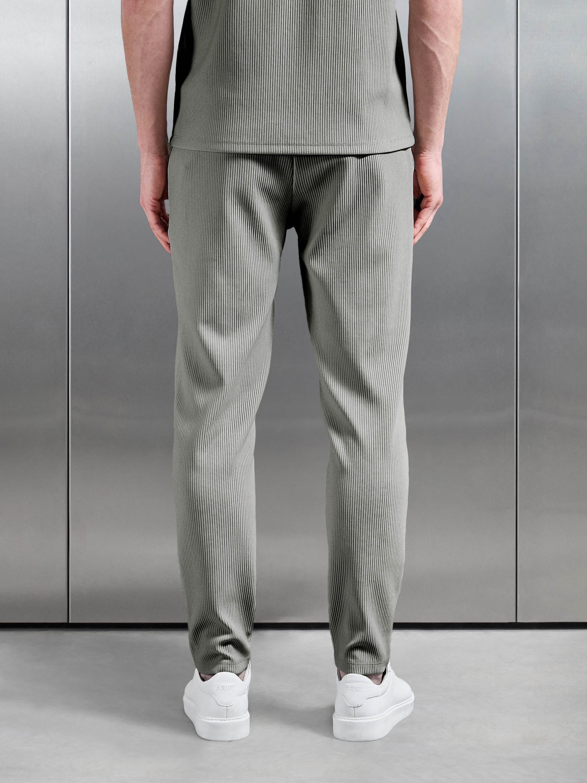 Mens Pleated Trouser in Sage