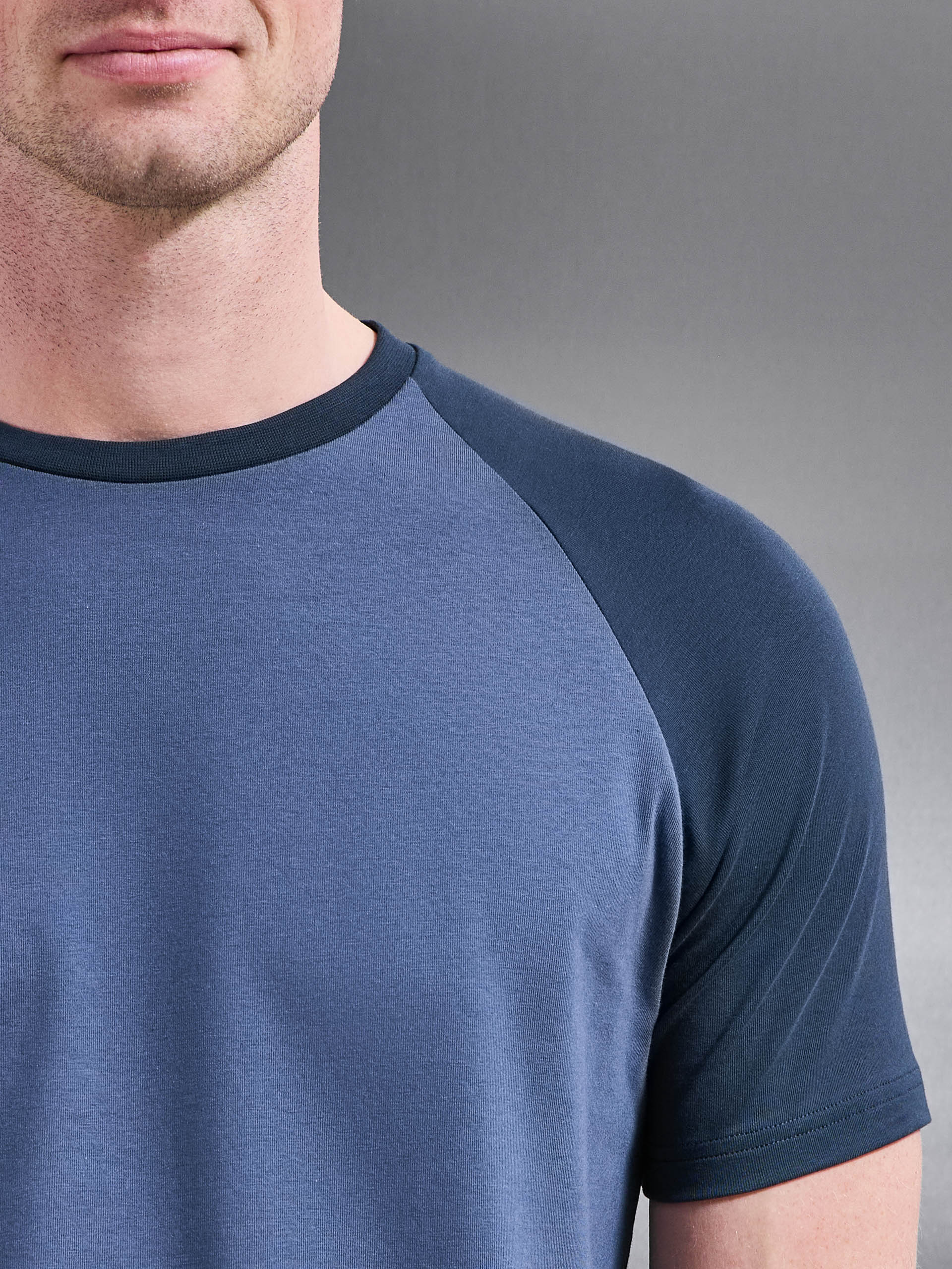Mens Raglan Slim Fit Stretch Cotton T-Shirt in Steel Blue Navy