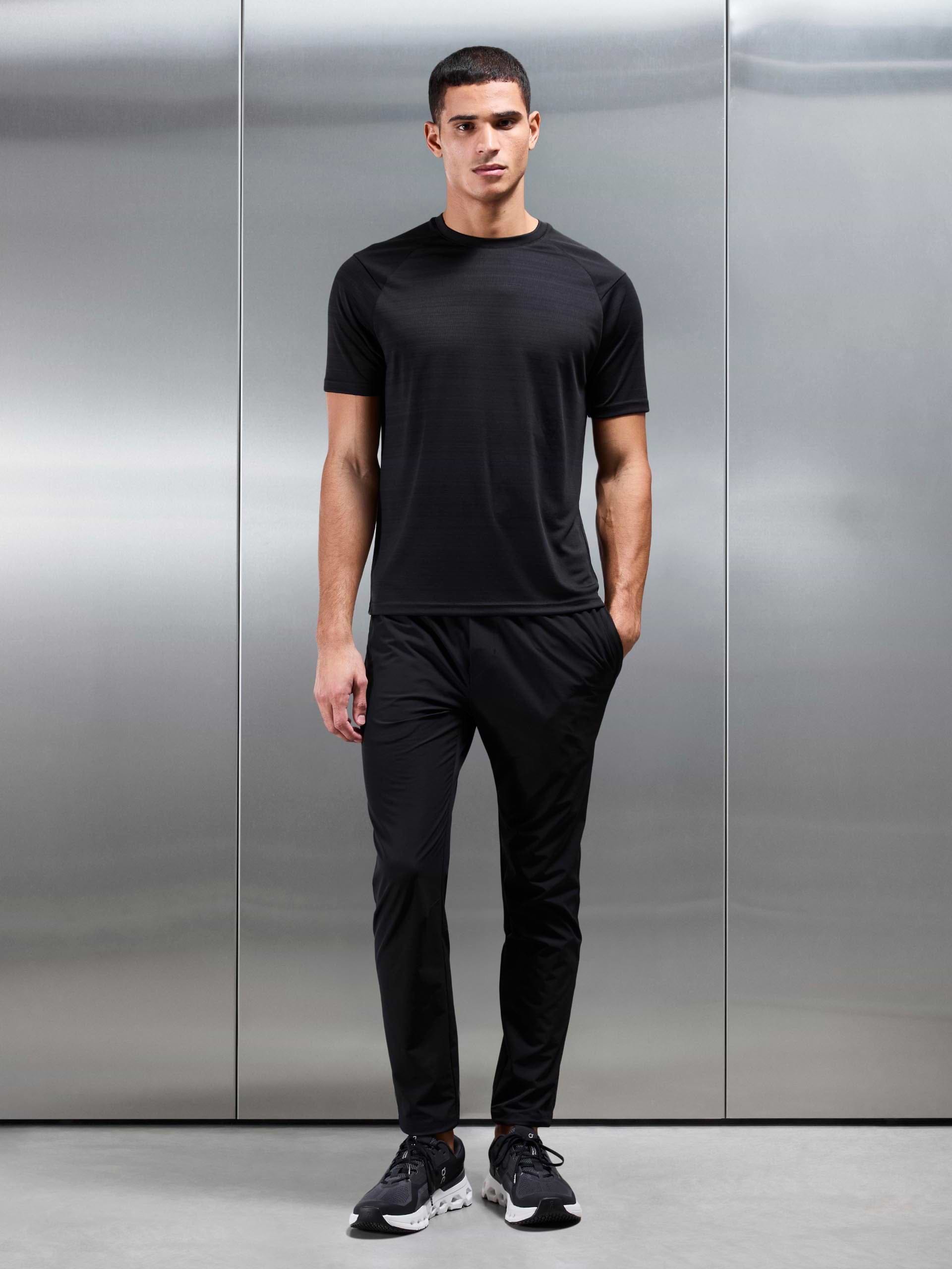React T-Shirt in Black