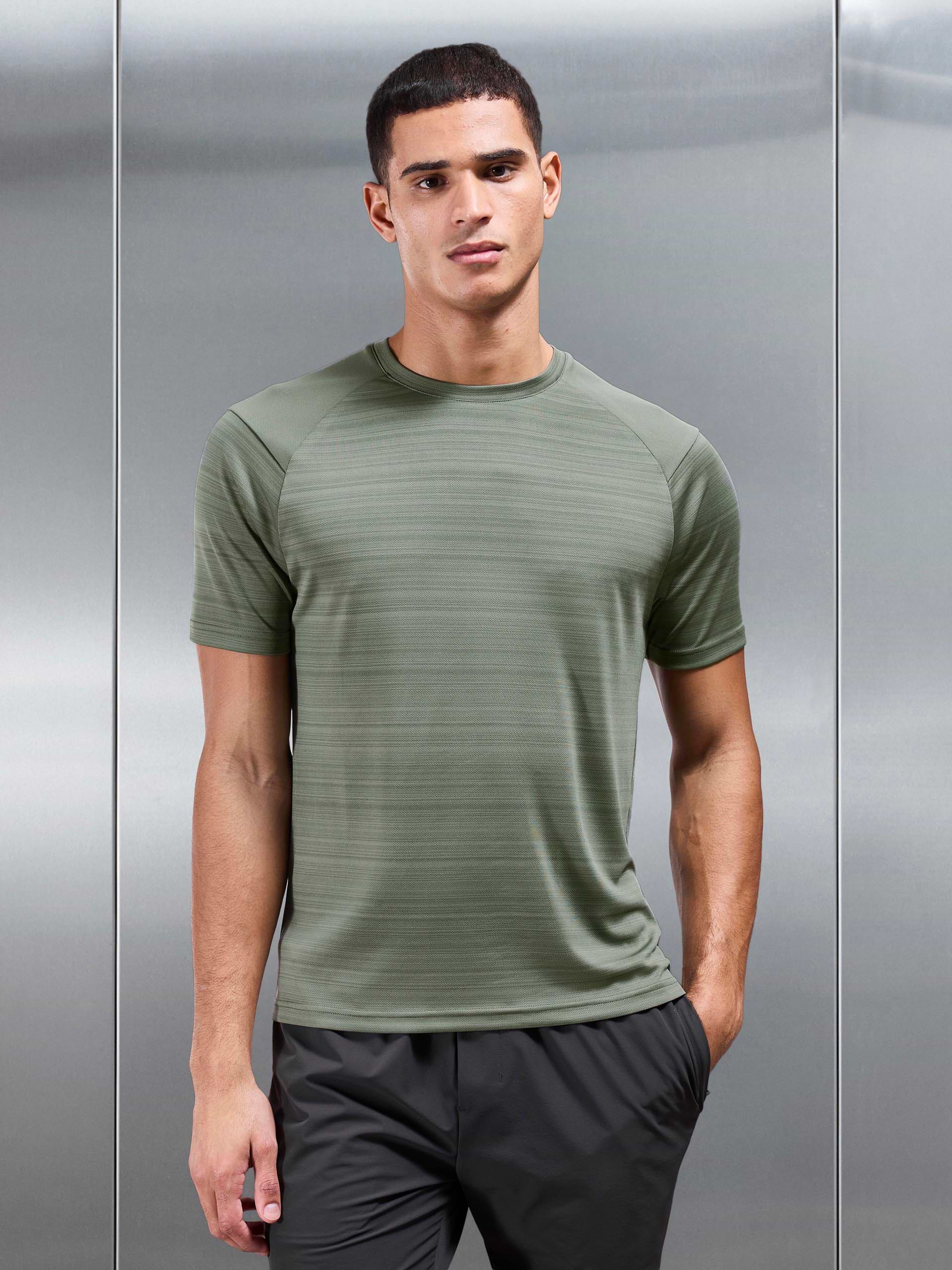 React T-Shirt in Olive