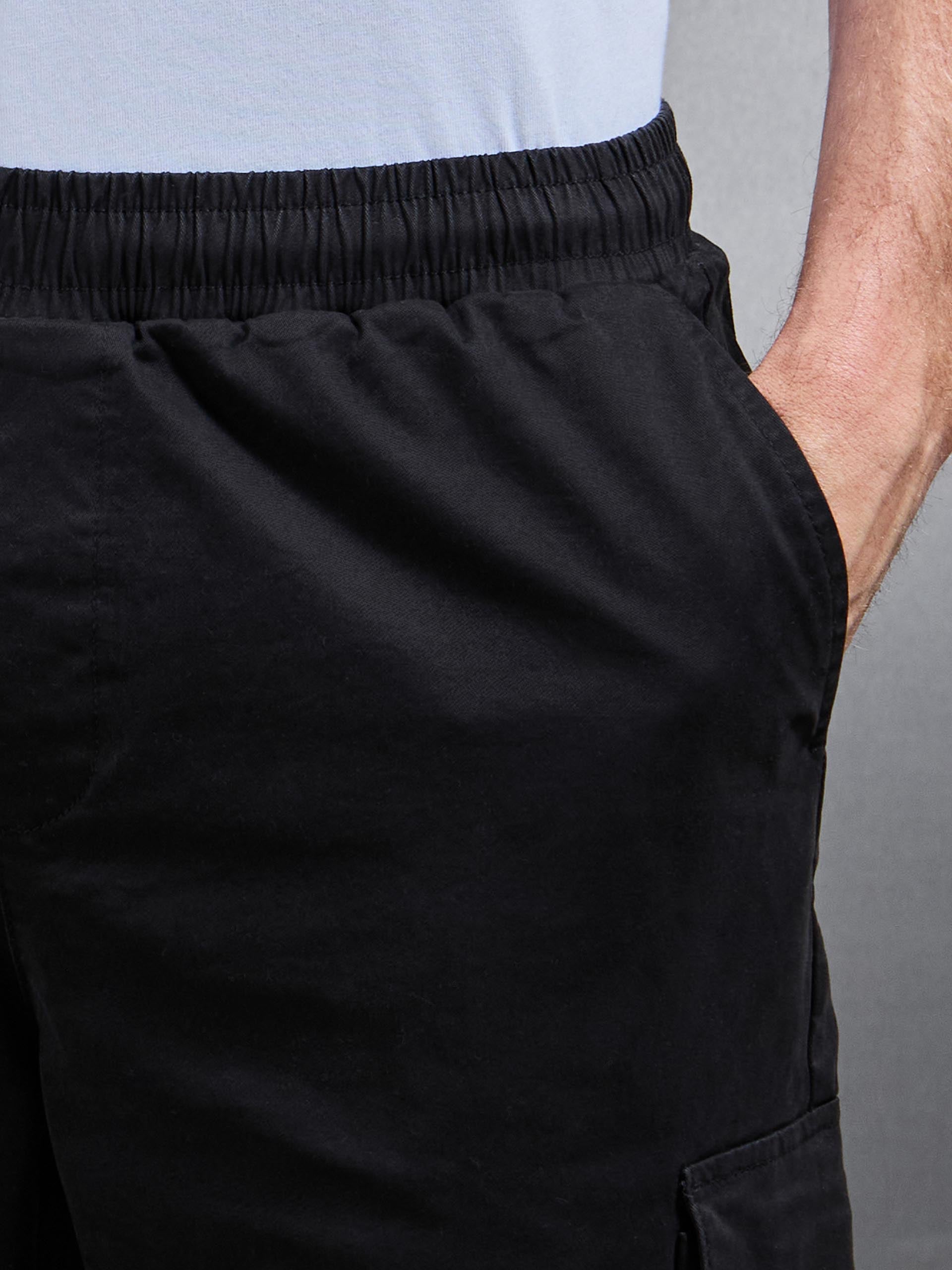 Mens Relaxed Fit Cotton Cargo Pant In Black