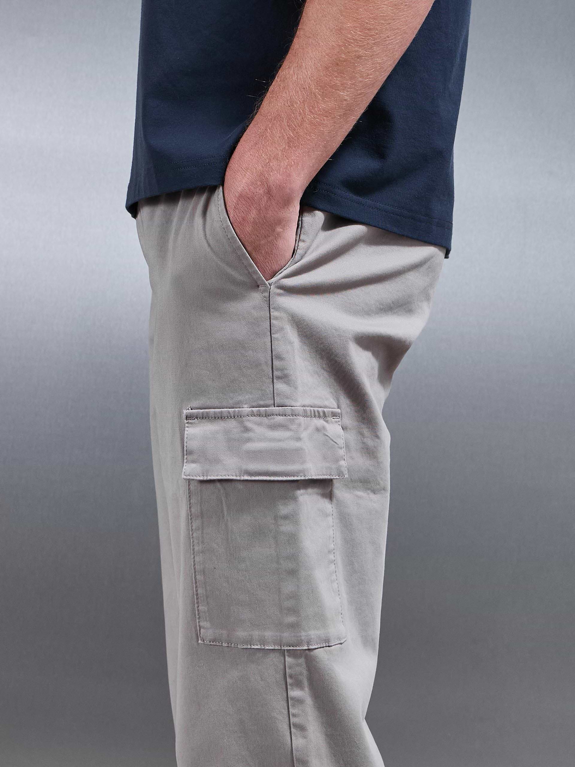 Relaxed Fit Cotton Cargo Pant in Taupe