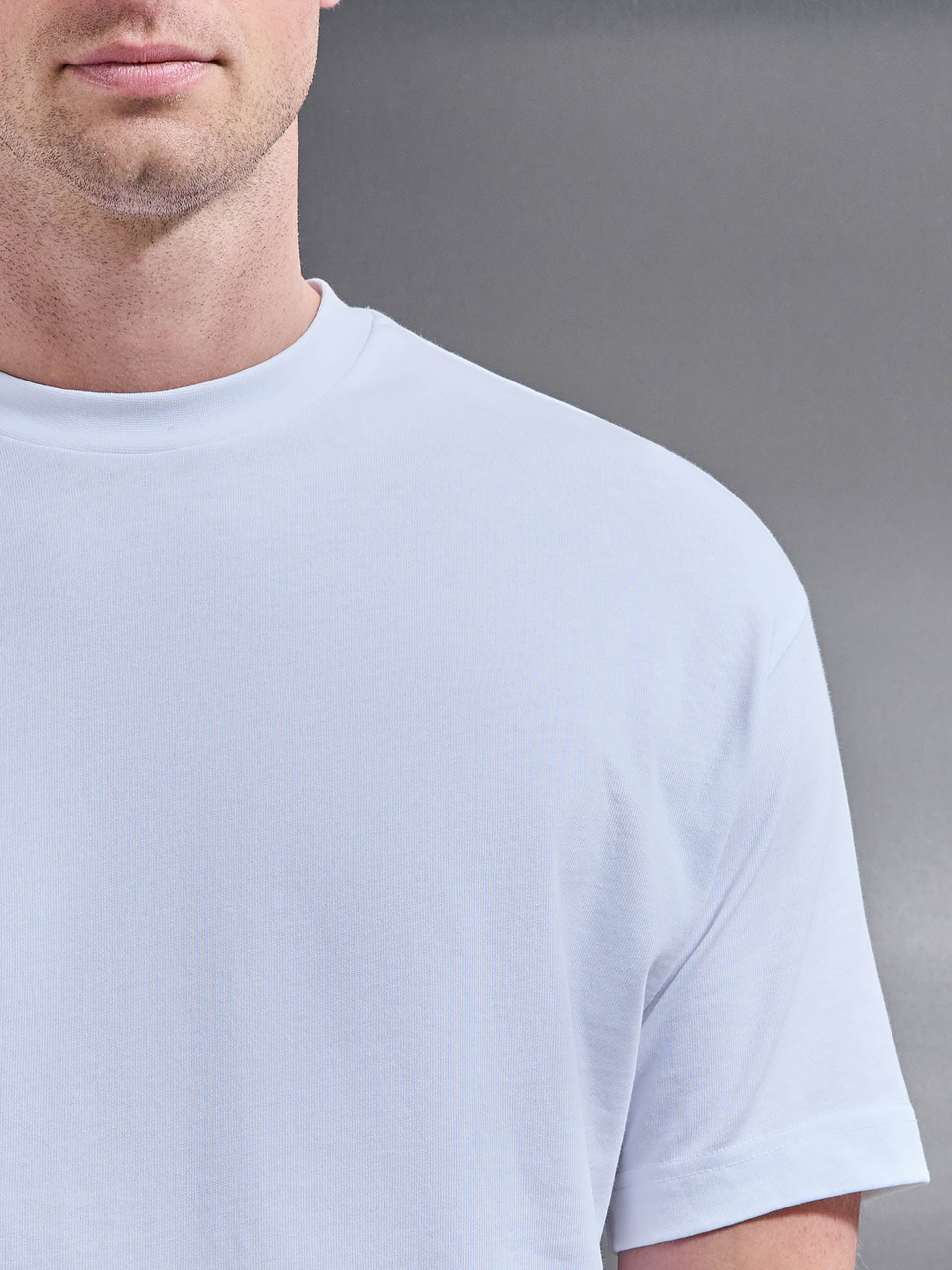 Mens Relaxed Fit Cotton T-Shirt in White