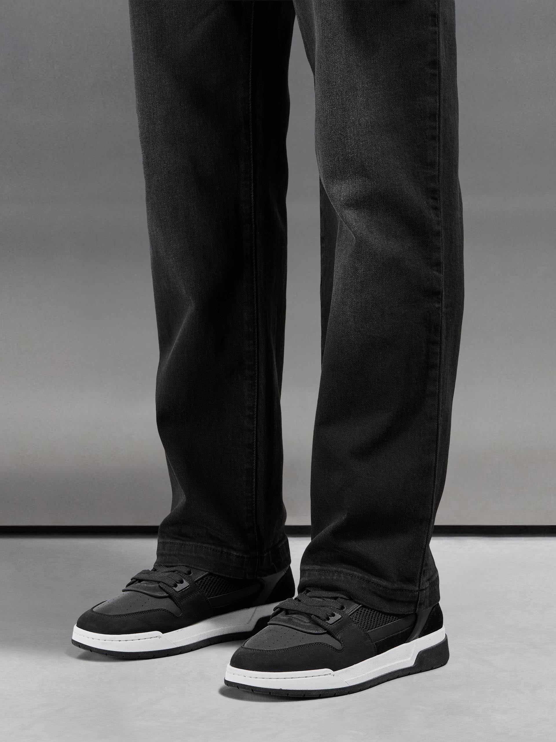 Mens Relaxed Fit Denim Jeans in Black Wash