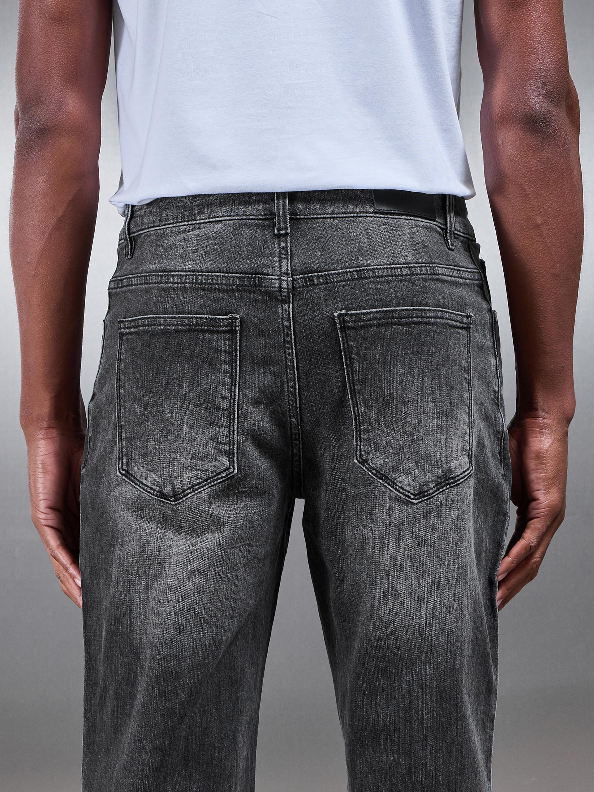Mens Relaxed Fit Denim Jeans in Grey Wash