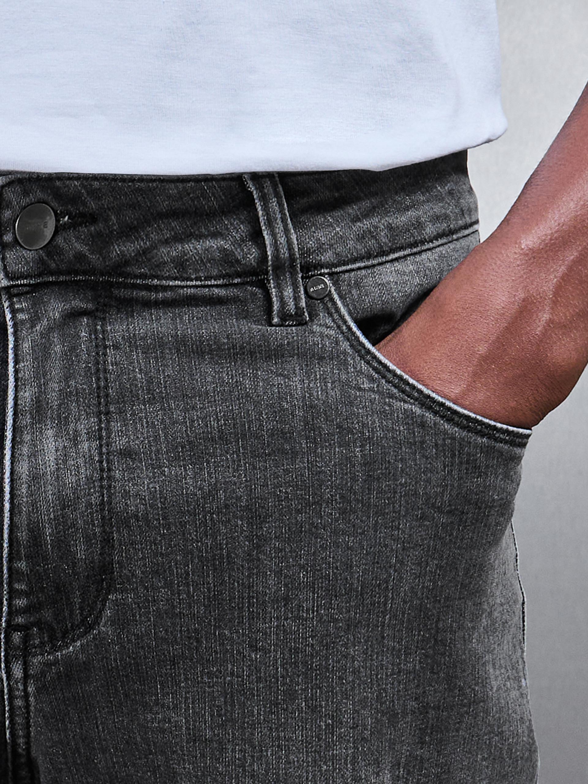 Mens Relaxed Fit Denim Jeans in Grey Wash