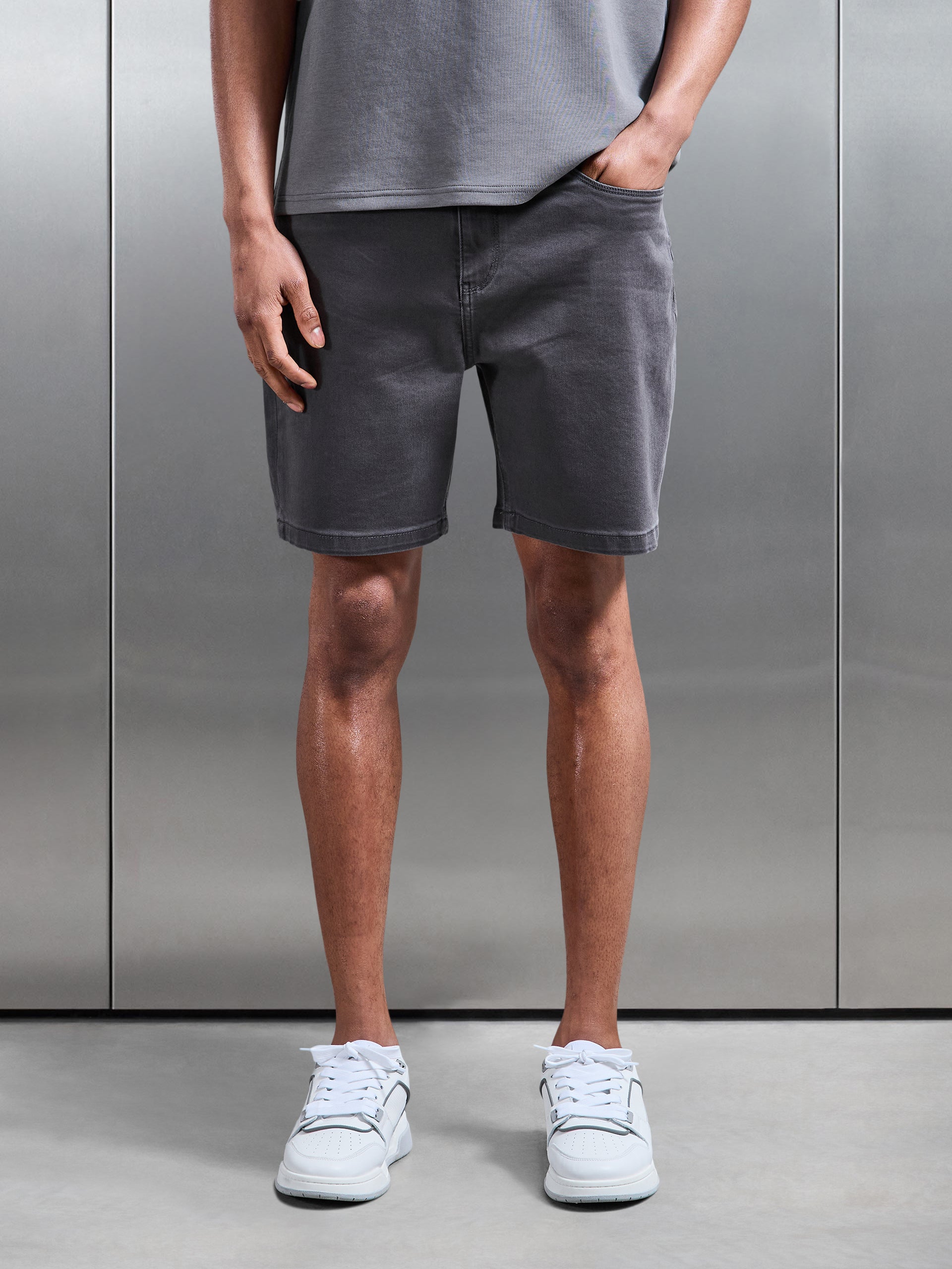 Mens Relaxed Fit Denim Short in Grey