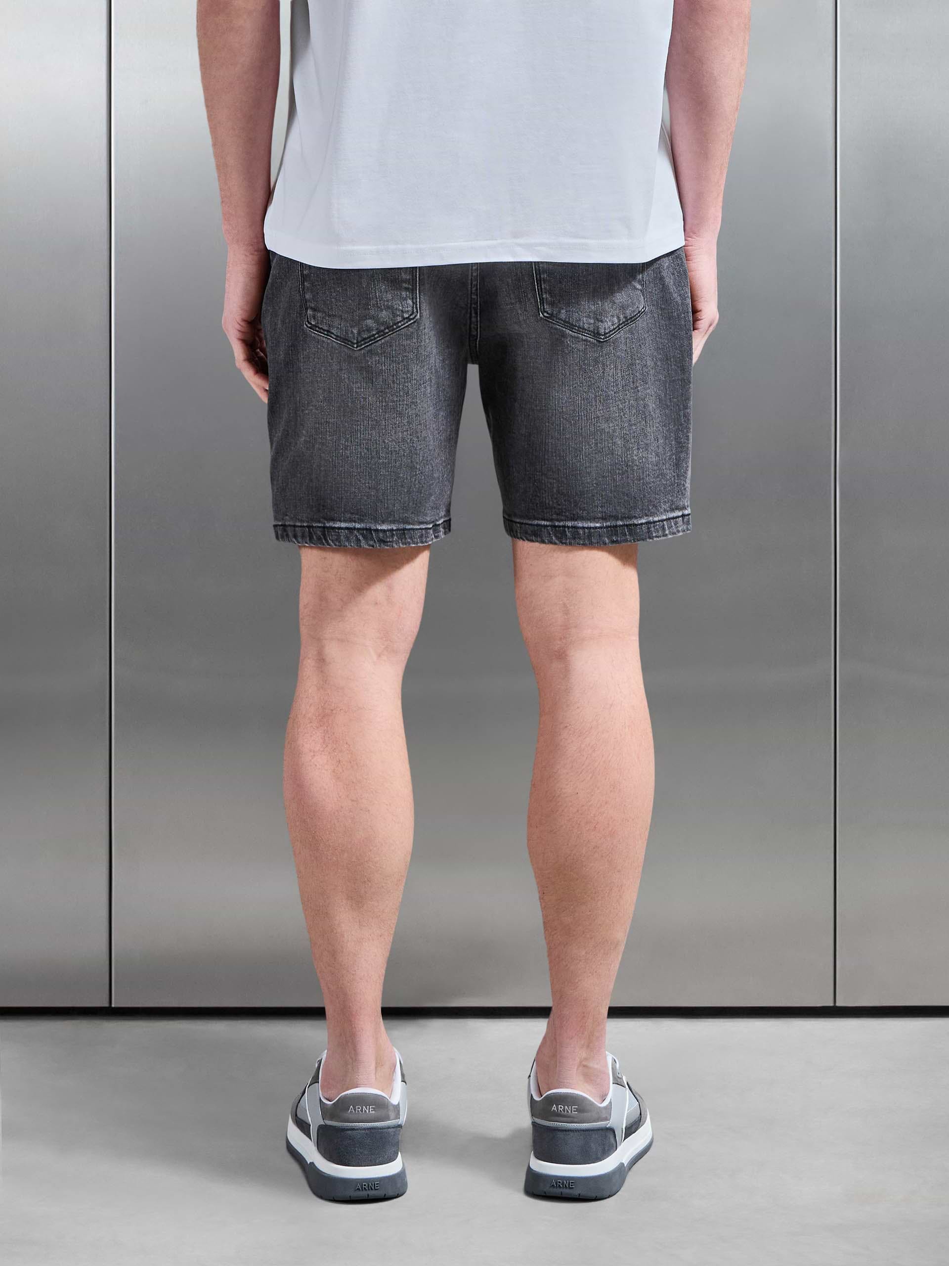 Relaxed Fit Denim Short in Grey Wash