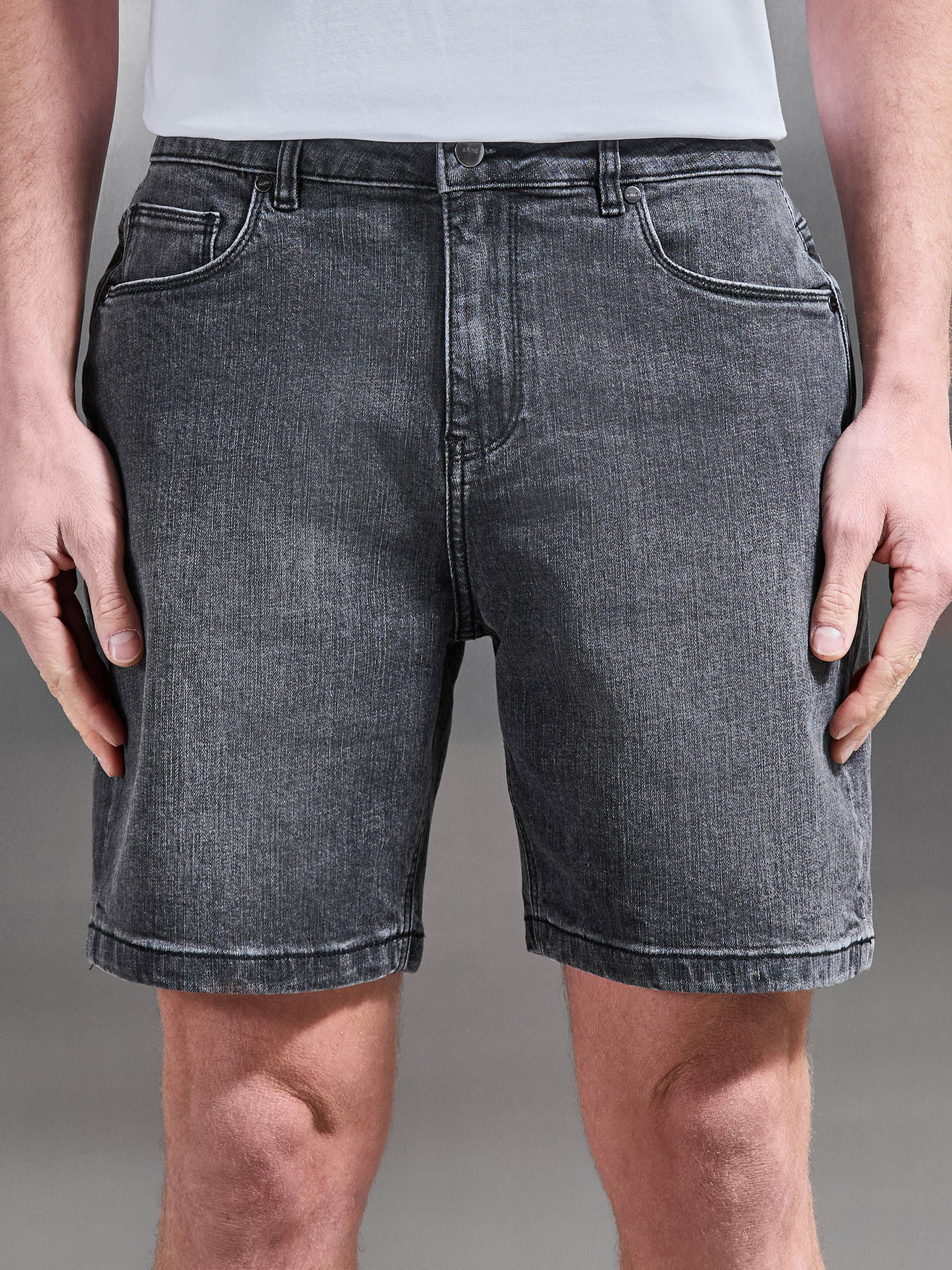 Mens Relaxed Fit Denim Short in Grey Wash
