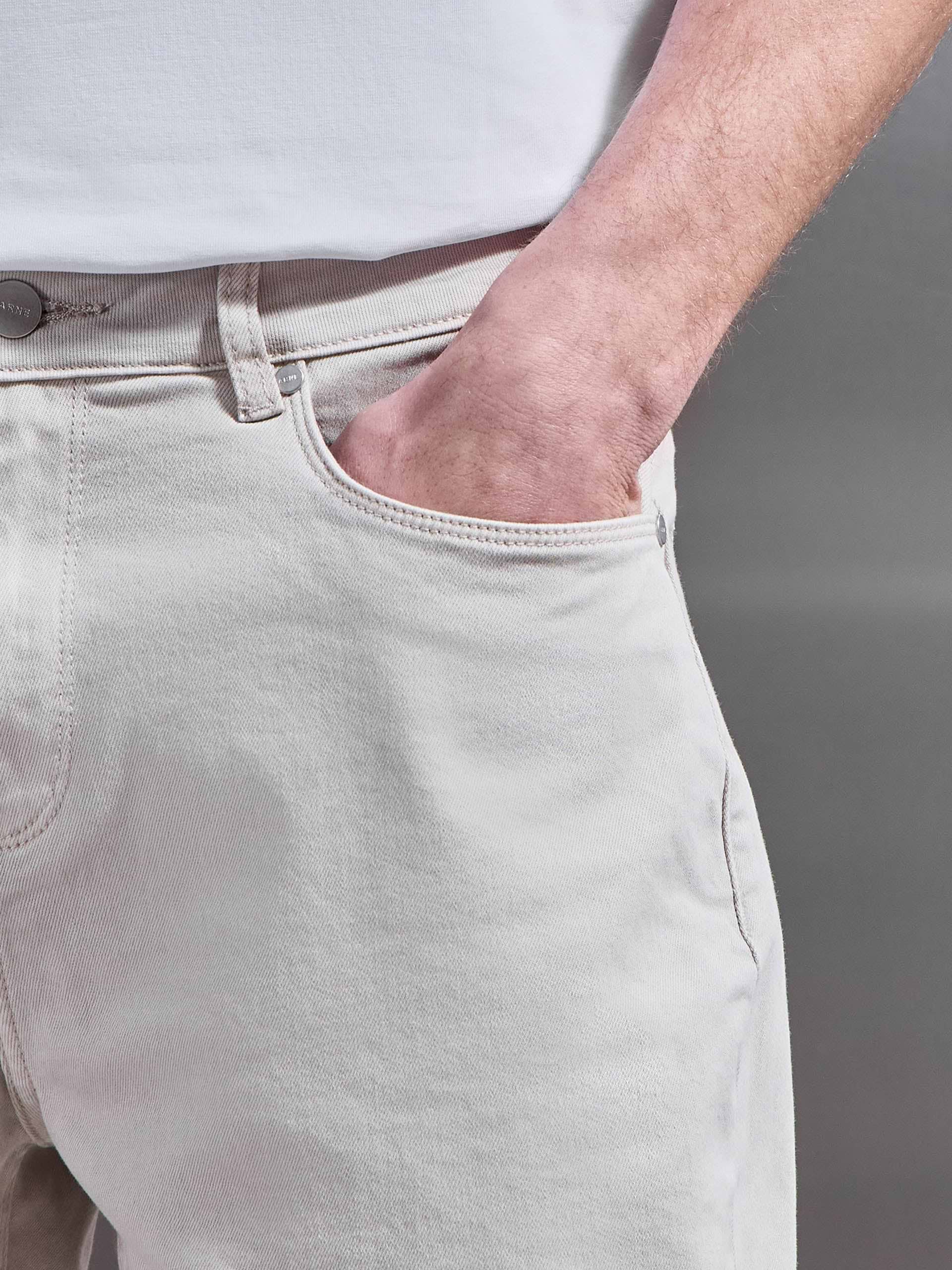 Relaxed Fit Denim Short in Stone