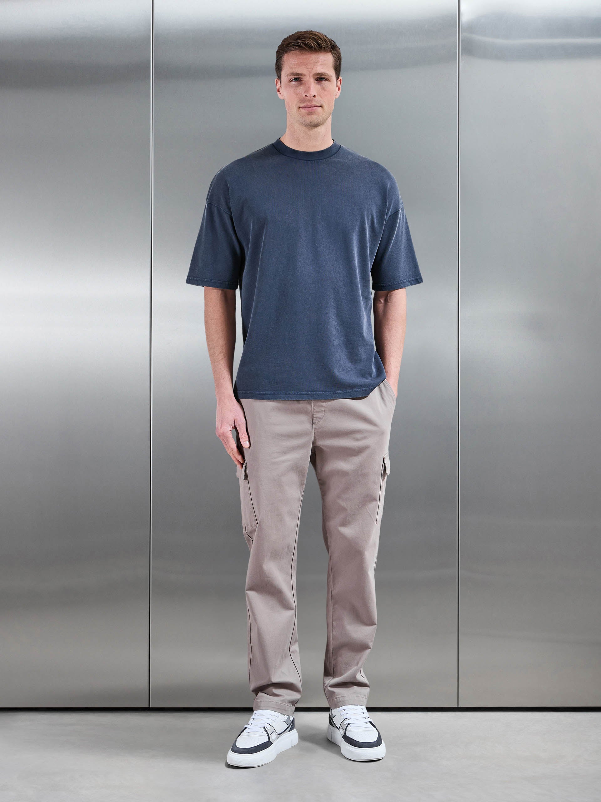 Mens Relaxed Fit Garment Dye T-Shirt in Navy