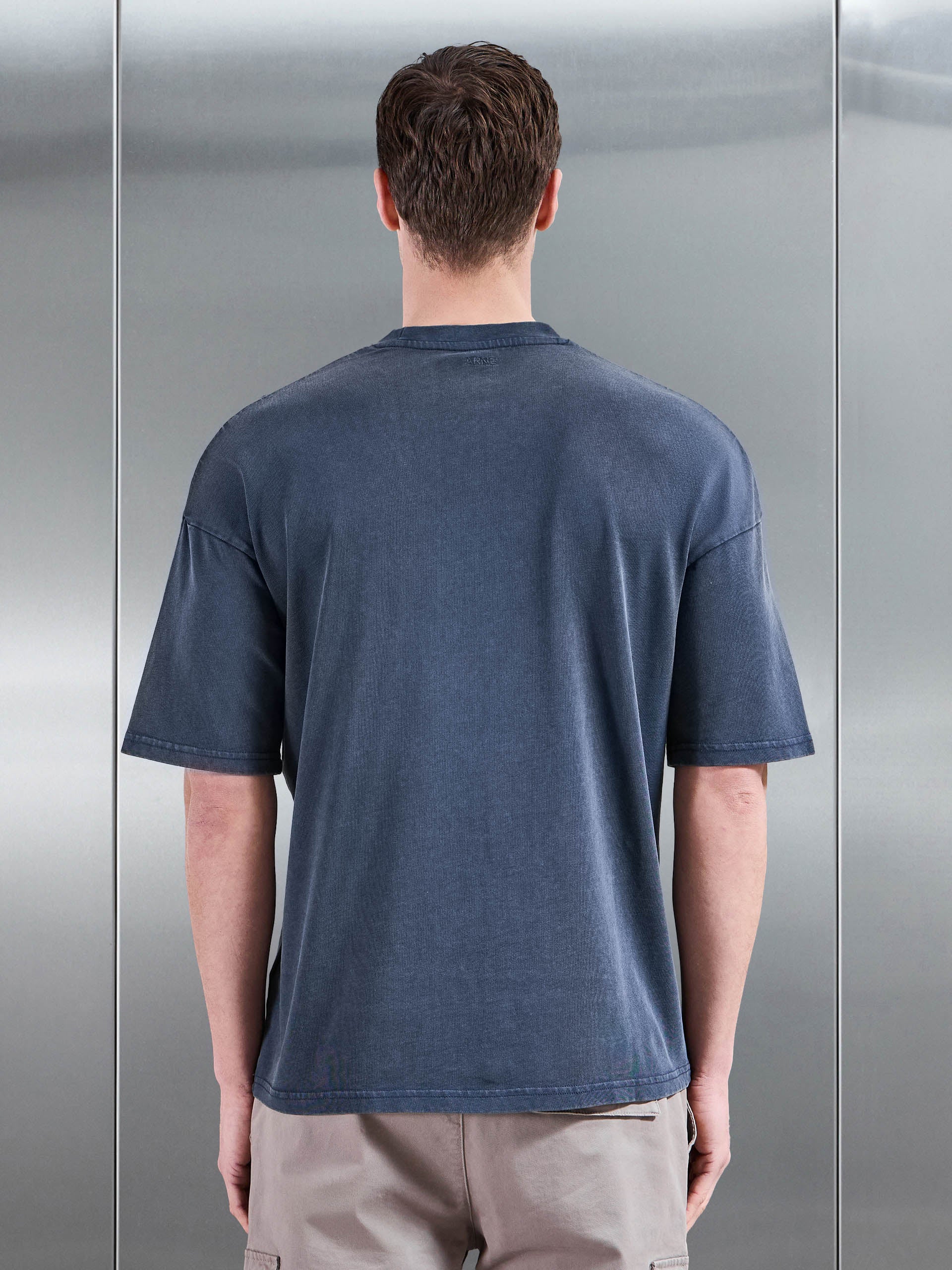 Mens Relaxed Fit Garment Dye T-Shirt in Navy