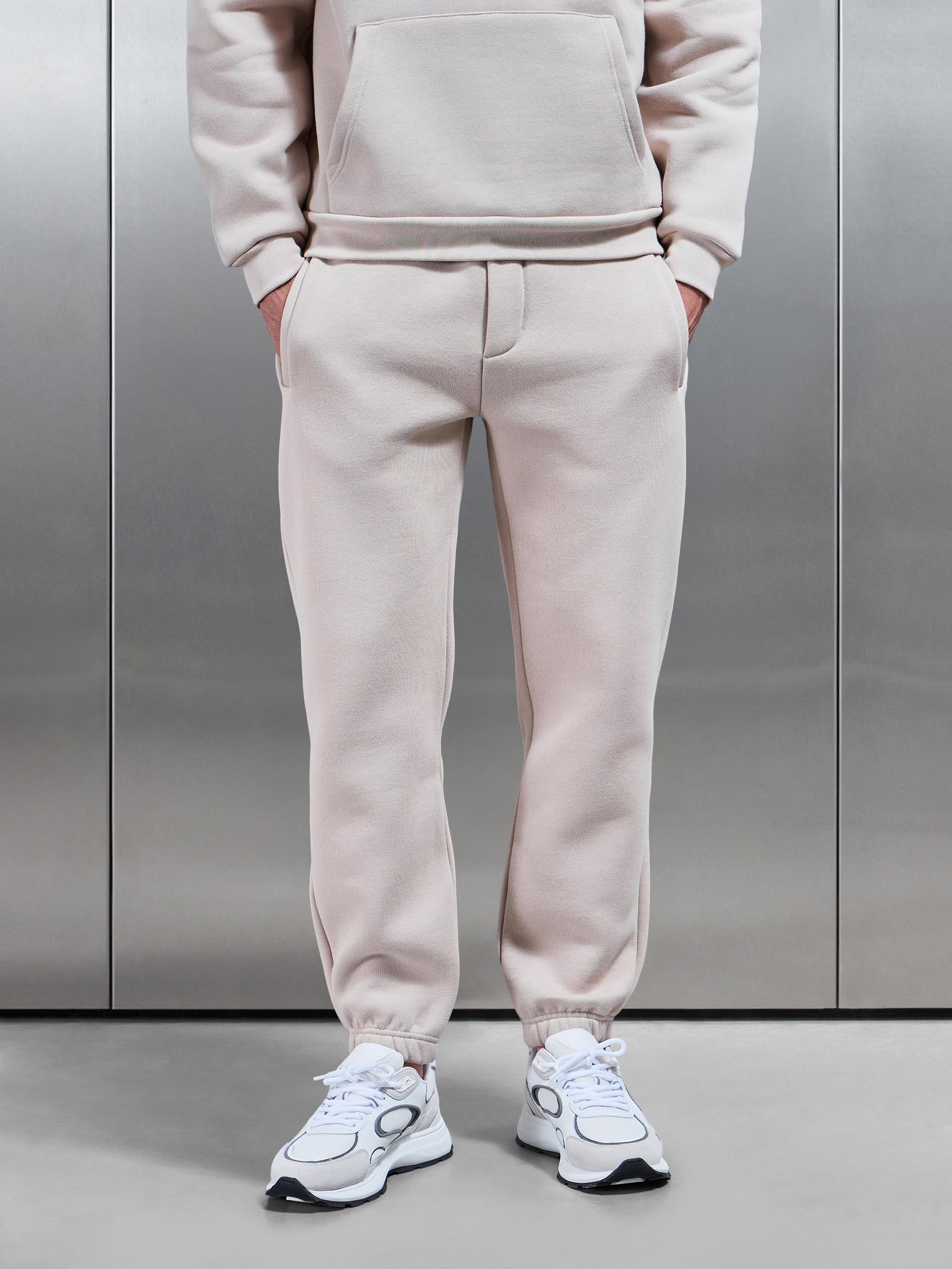 Mens Relaxed Fit Jogger in Beige
