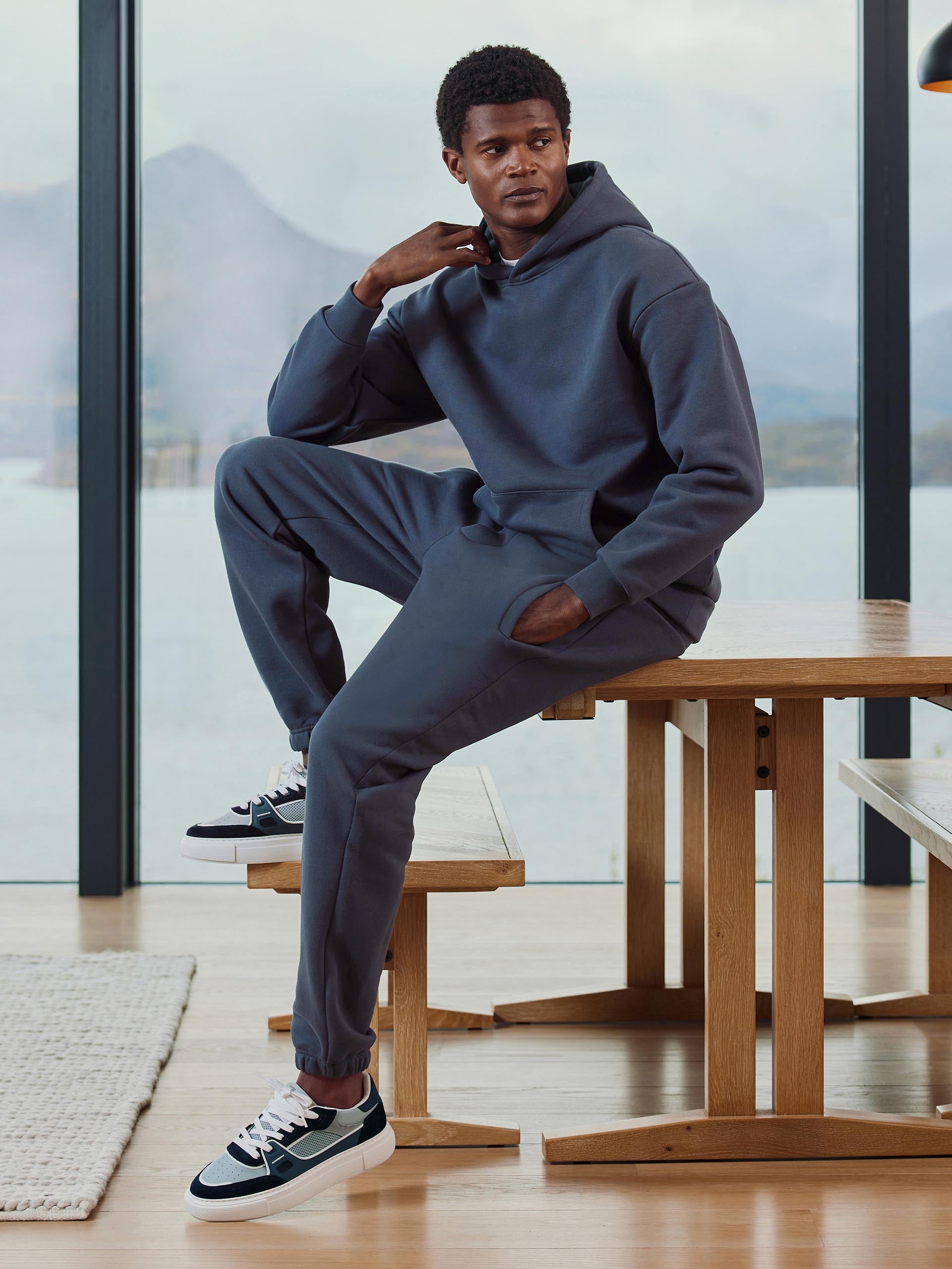 Mens Relaxed Fit Jogger in Slate Blue