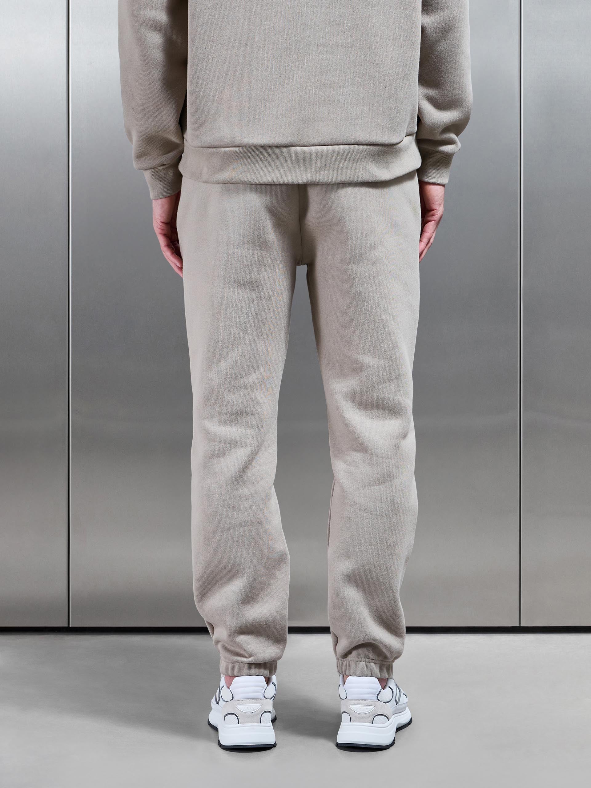 Mens Relaxed Fit Jogger in Stone