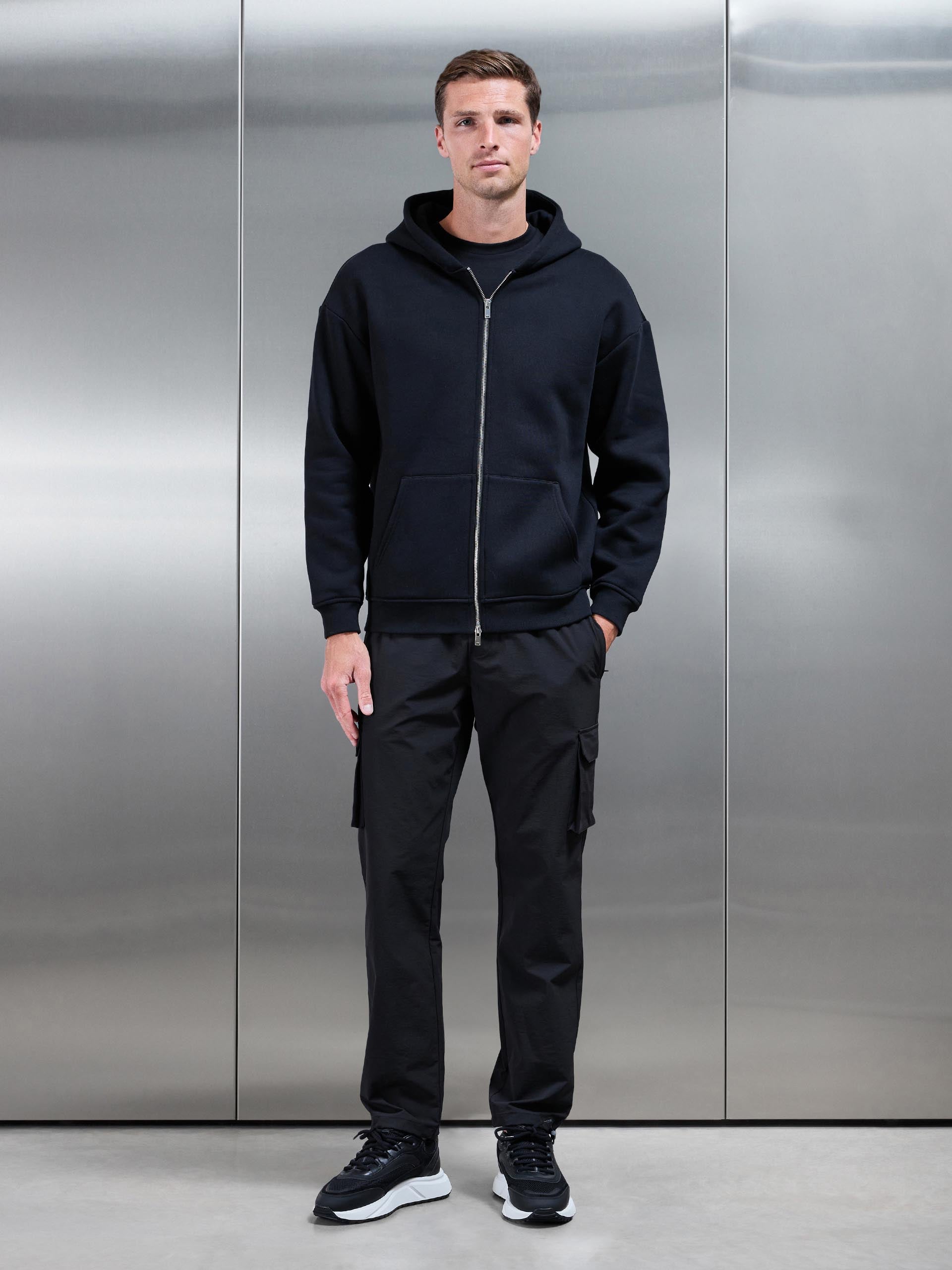Mens Relaxed Fit Utility Cargo Pant in Black