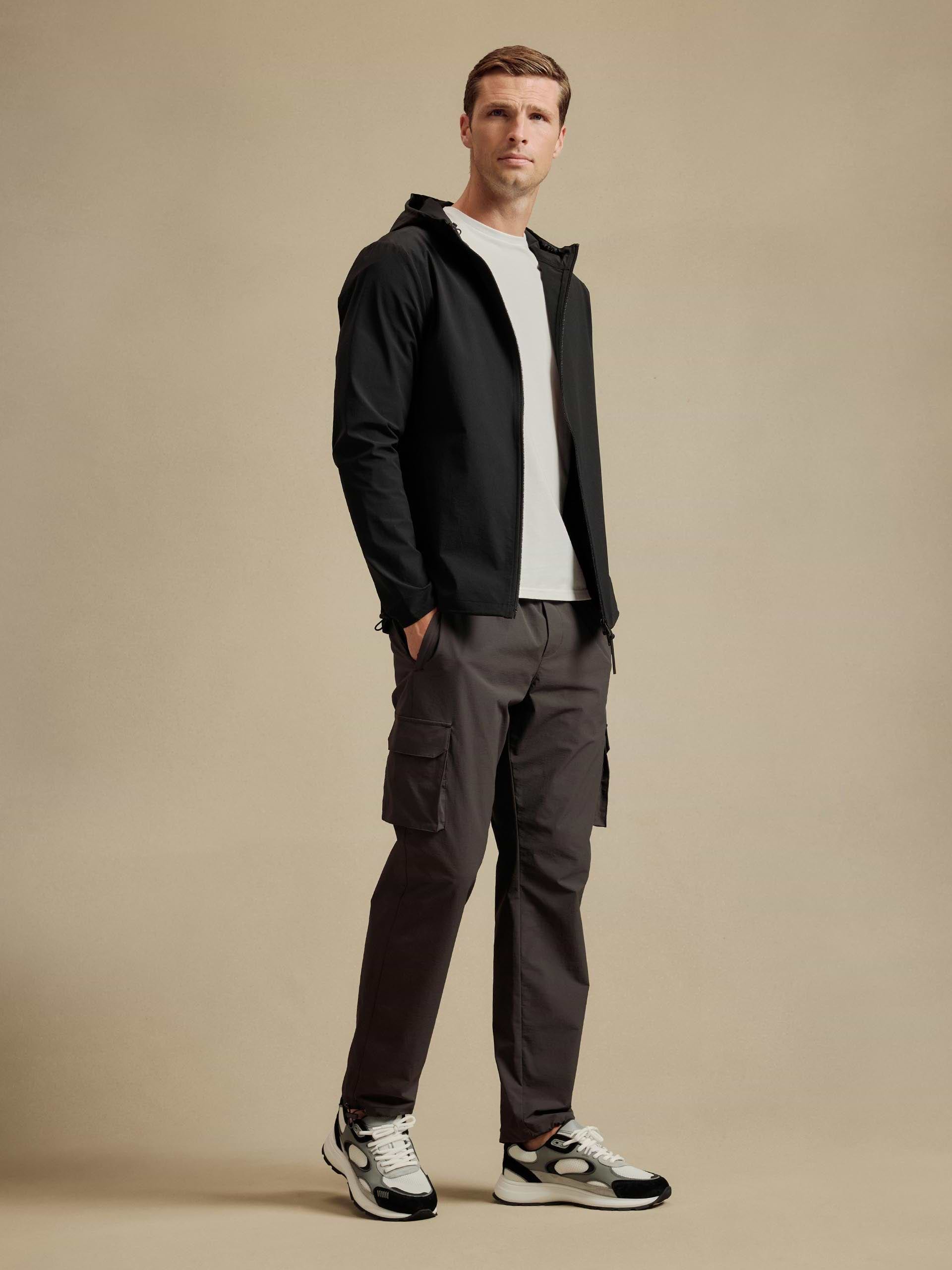 Mens Relaxed Fit Utility Cargo Pant in Grey