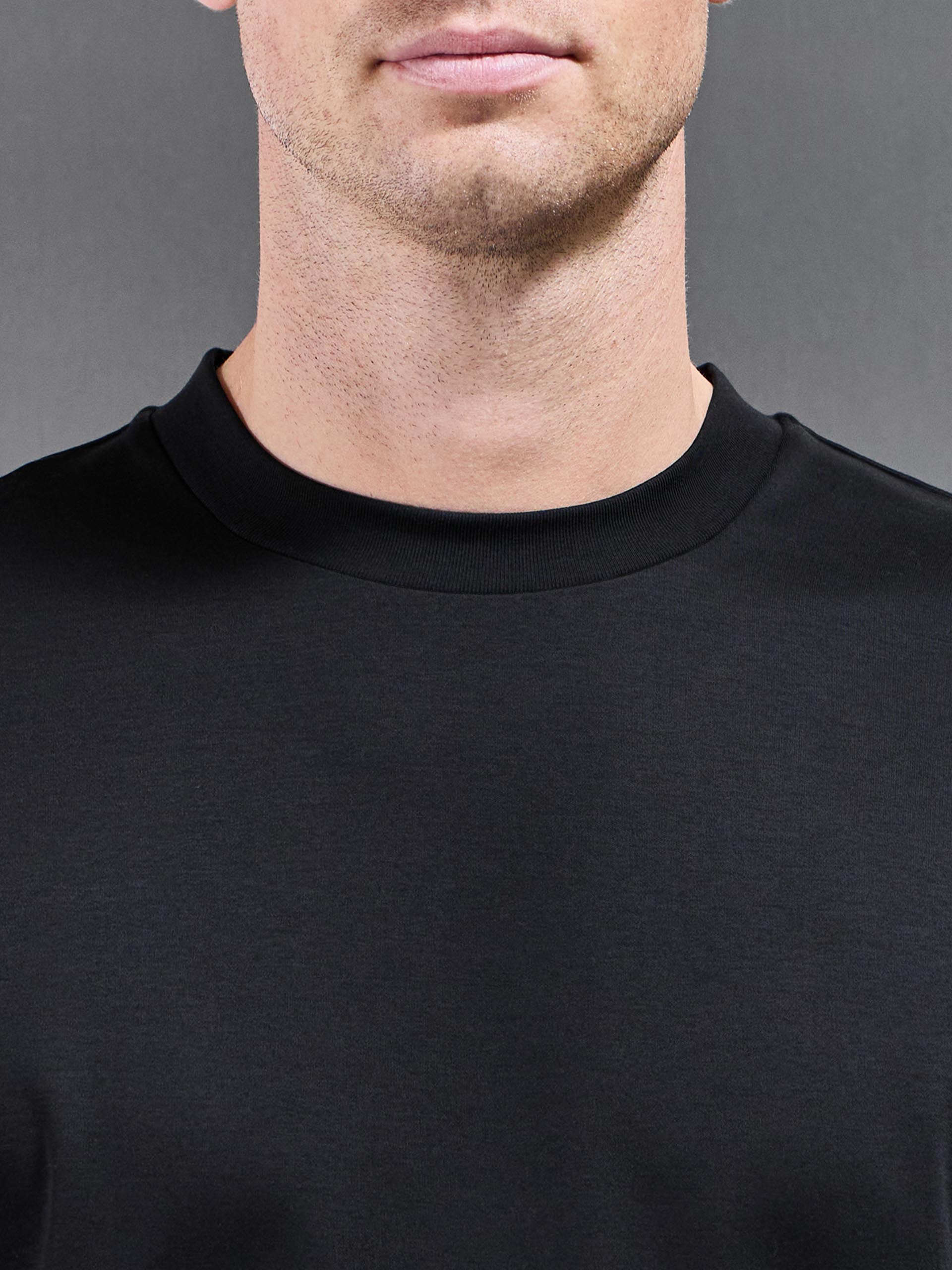 Mens Relaxed Mercerised Interlock T-Shirt in Black