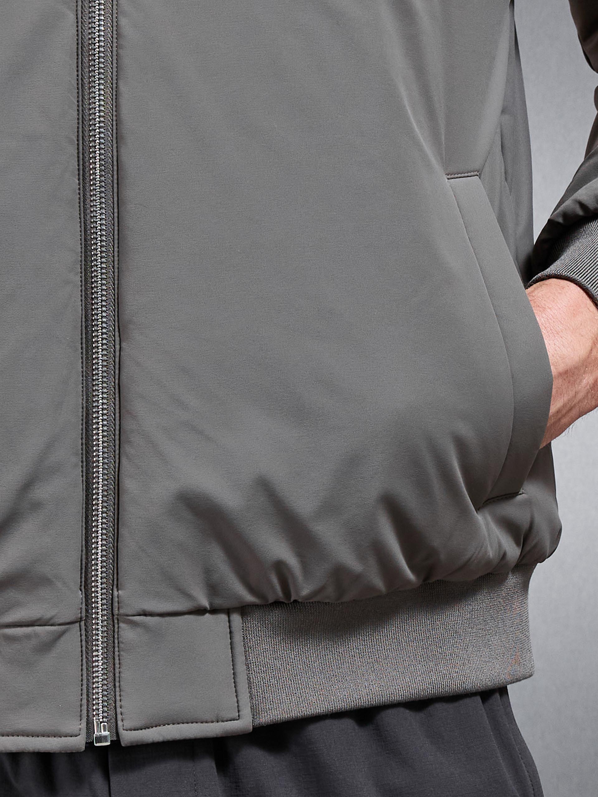 Mens Relaxed Padded Reversible Bomber Jacket in Olive Navy