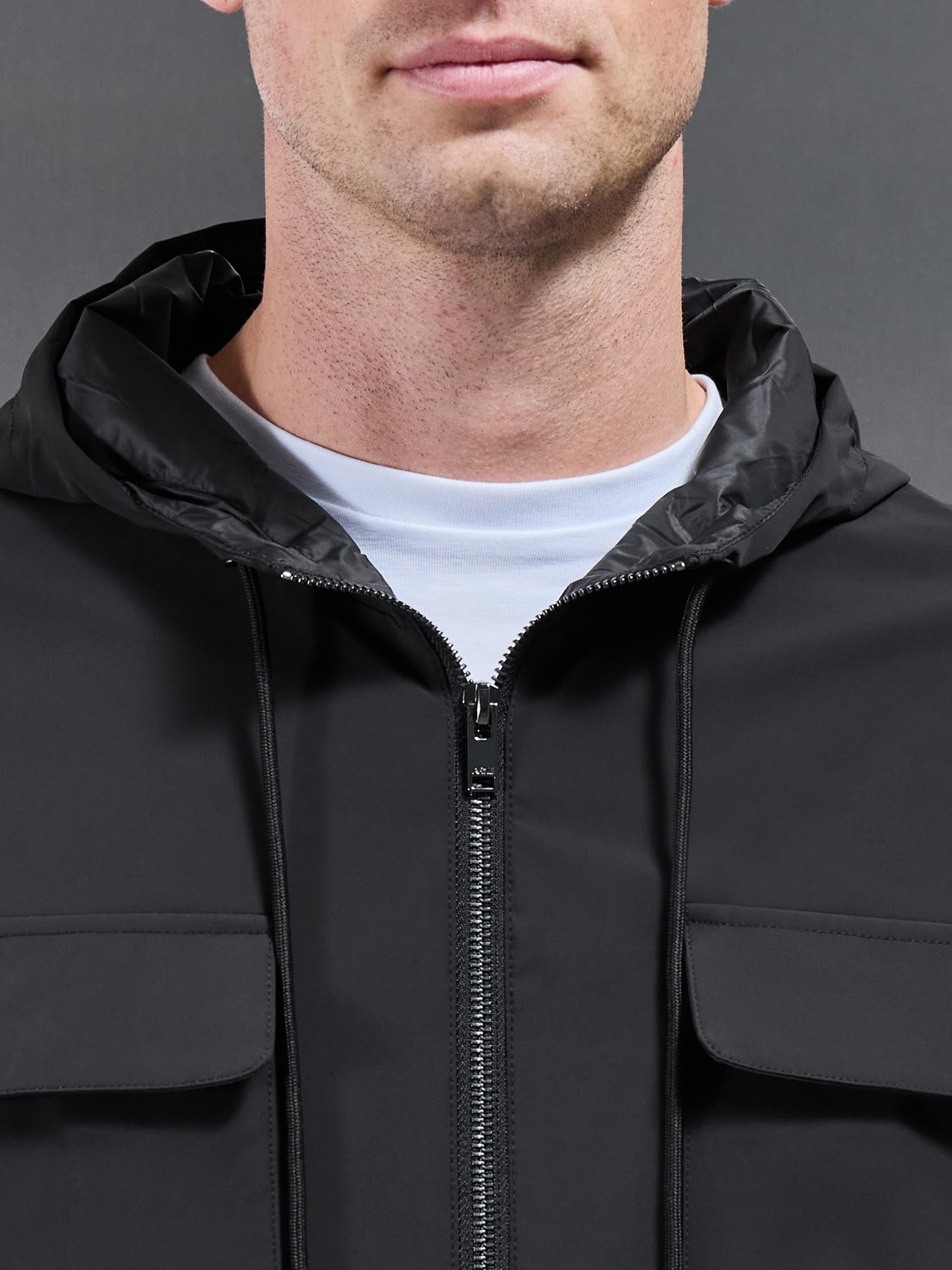 Mens Shell Cargo Windbreaker in Black